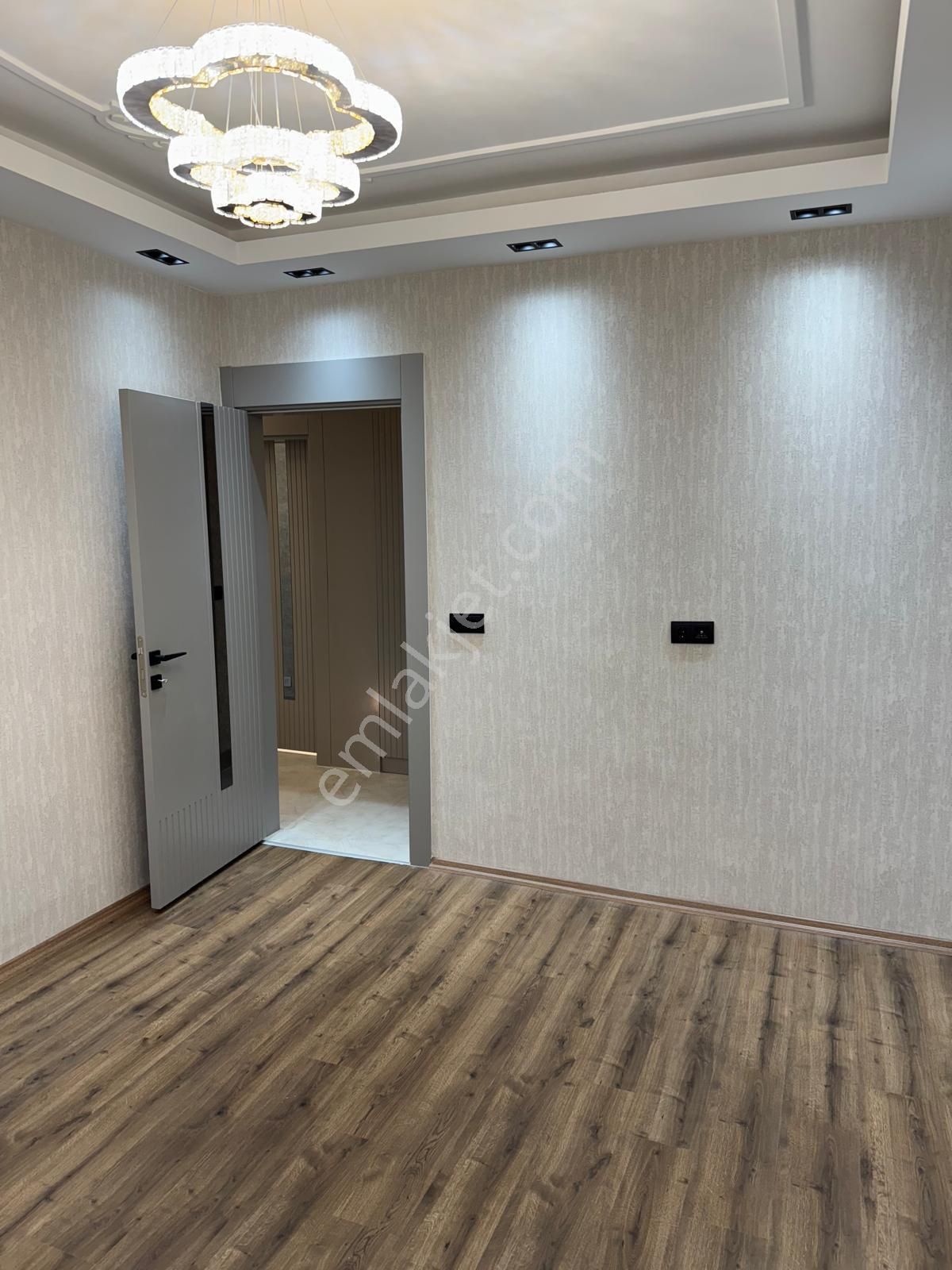 Mavi Emlak Tan Cüneyt Sacır Mah. Satılık 2+1 Lüks Sıfır Daire 3.000.000 - Görsel 2