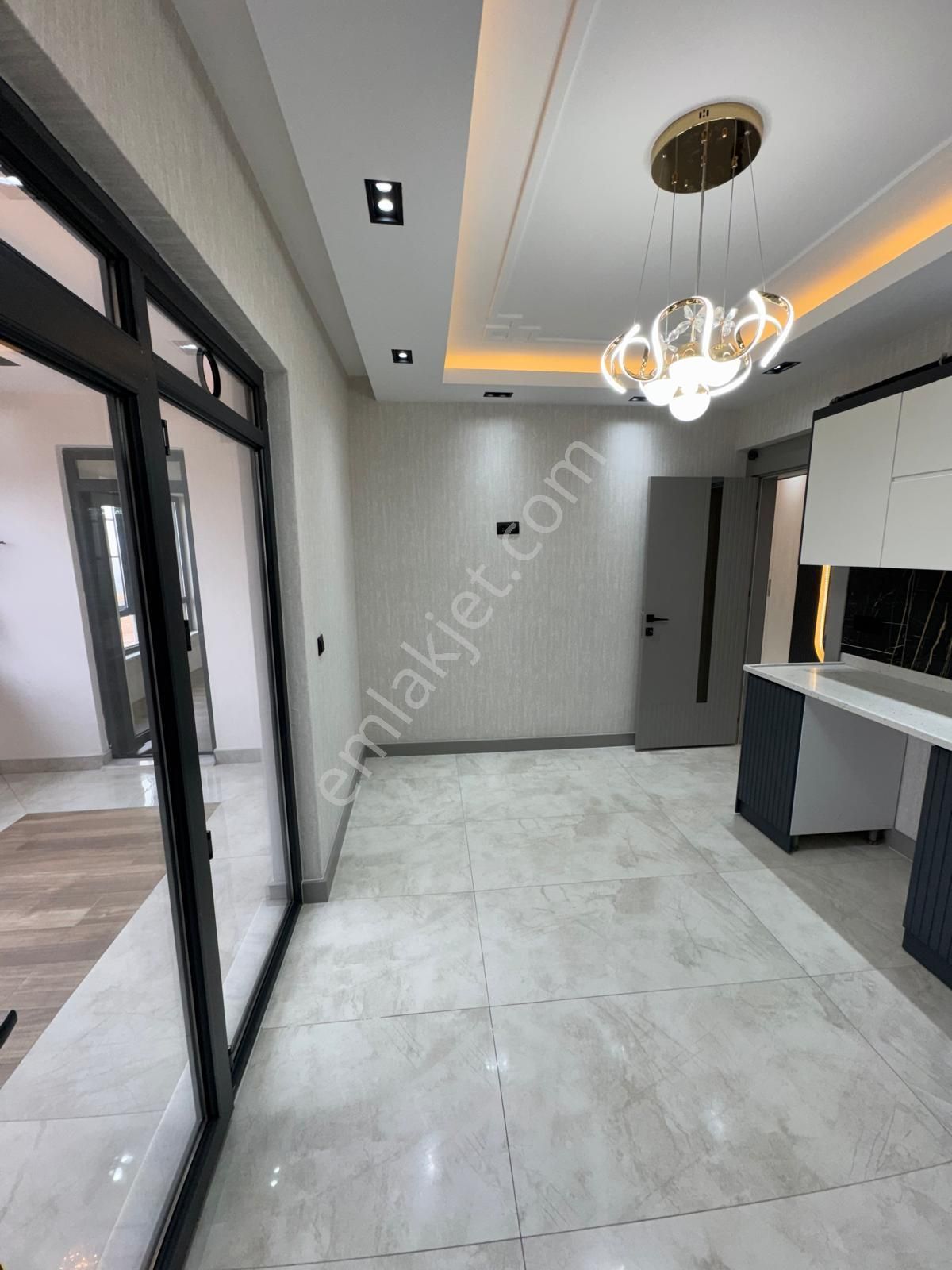 Mavi Emlak Tan Cüneyt Sacır Mah. Satılık 2+1 Lüks Sıfır Daire 3.000.000 - Görsel 5