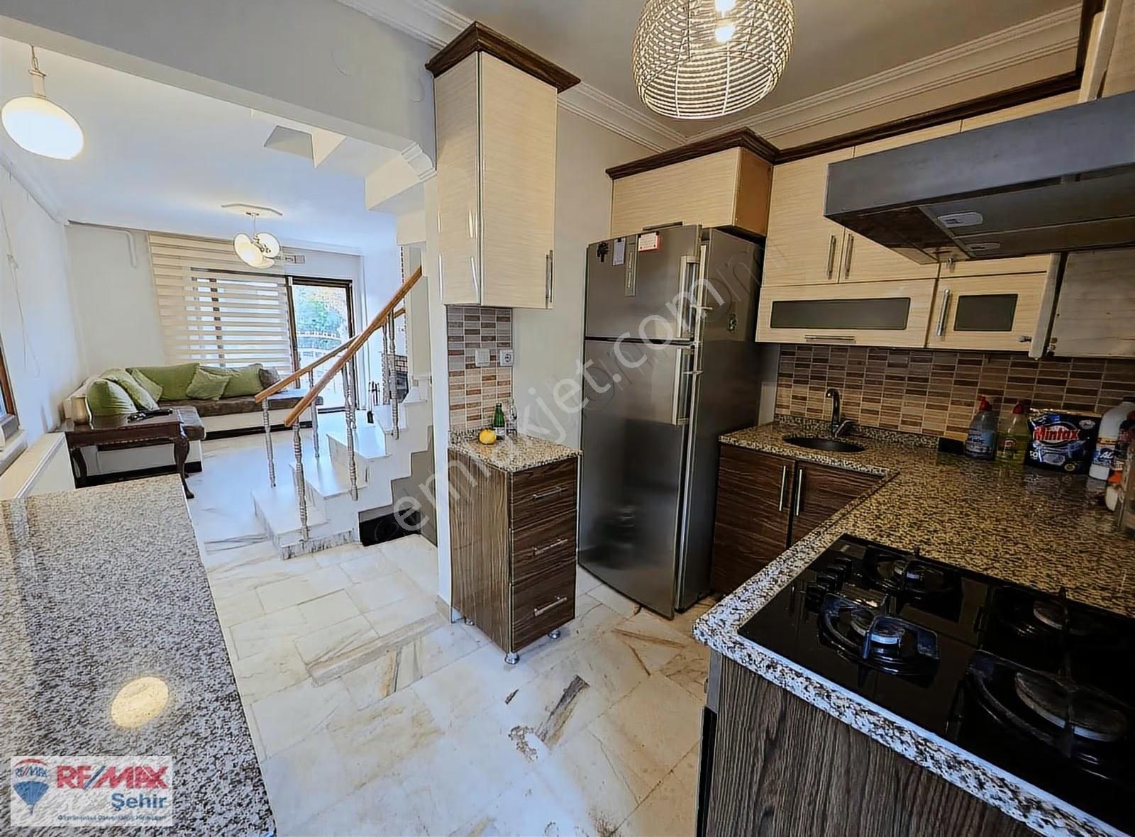 Son Alım Fırsatı Erdek Merkez Özel Konumda 5+1 Triplexvilla - Görsel 3