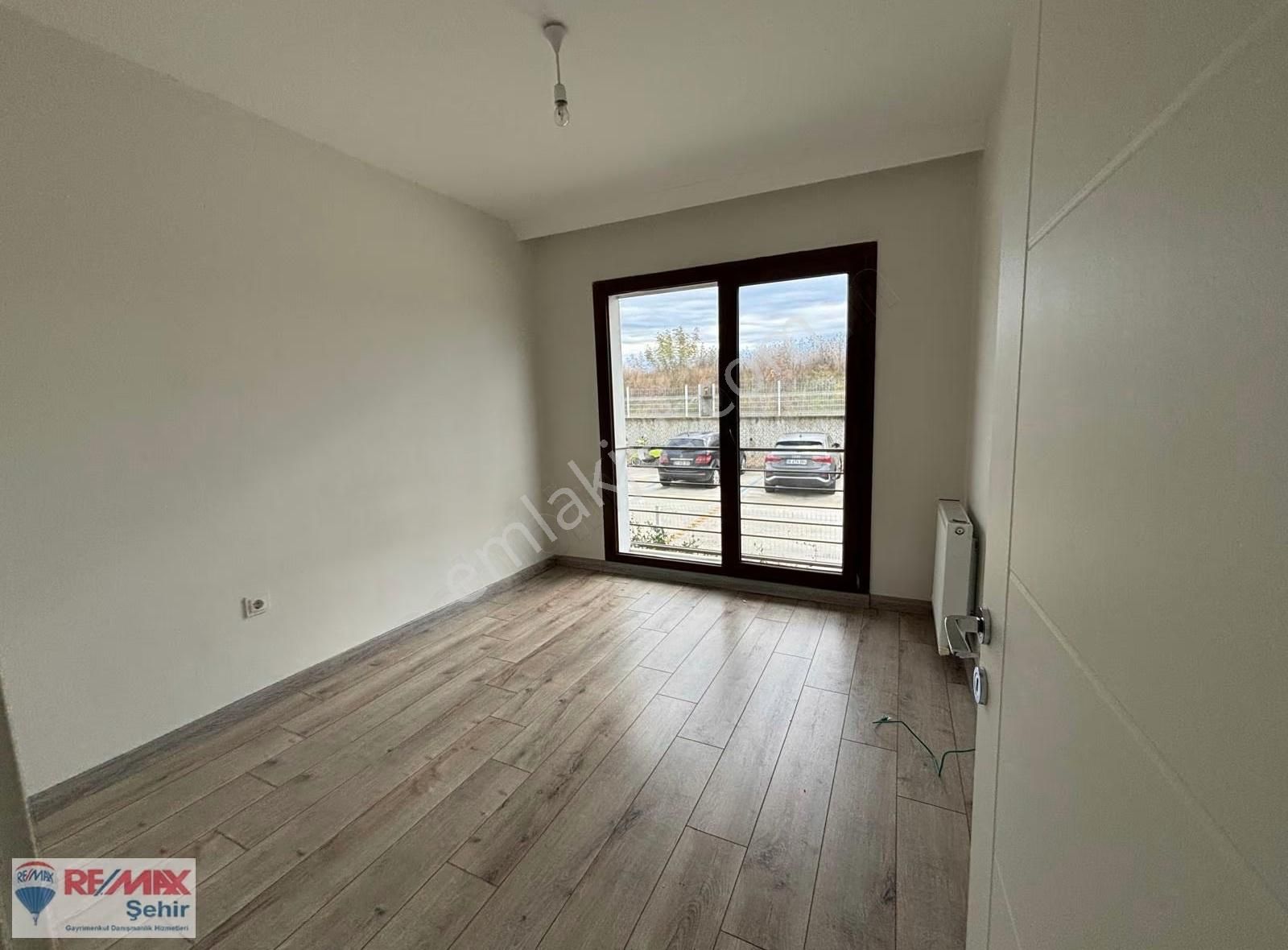 Remax Asude Vadi Evlerinde Köşe 3+1 Kiralık Daire - Görsel 6
