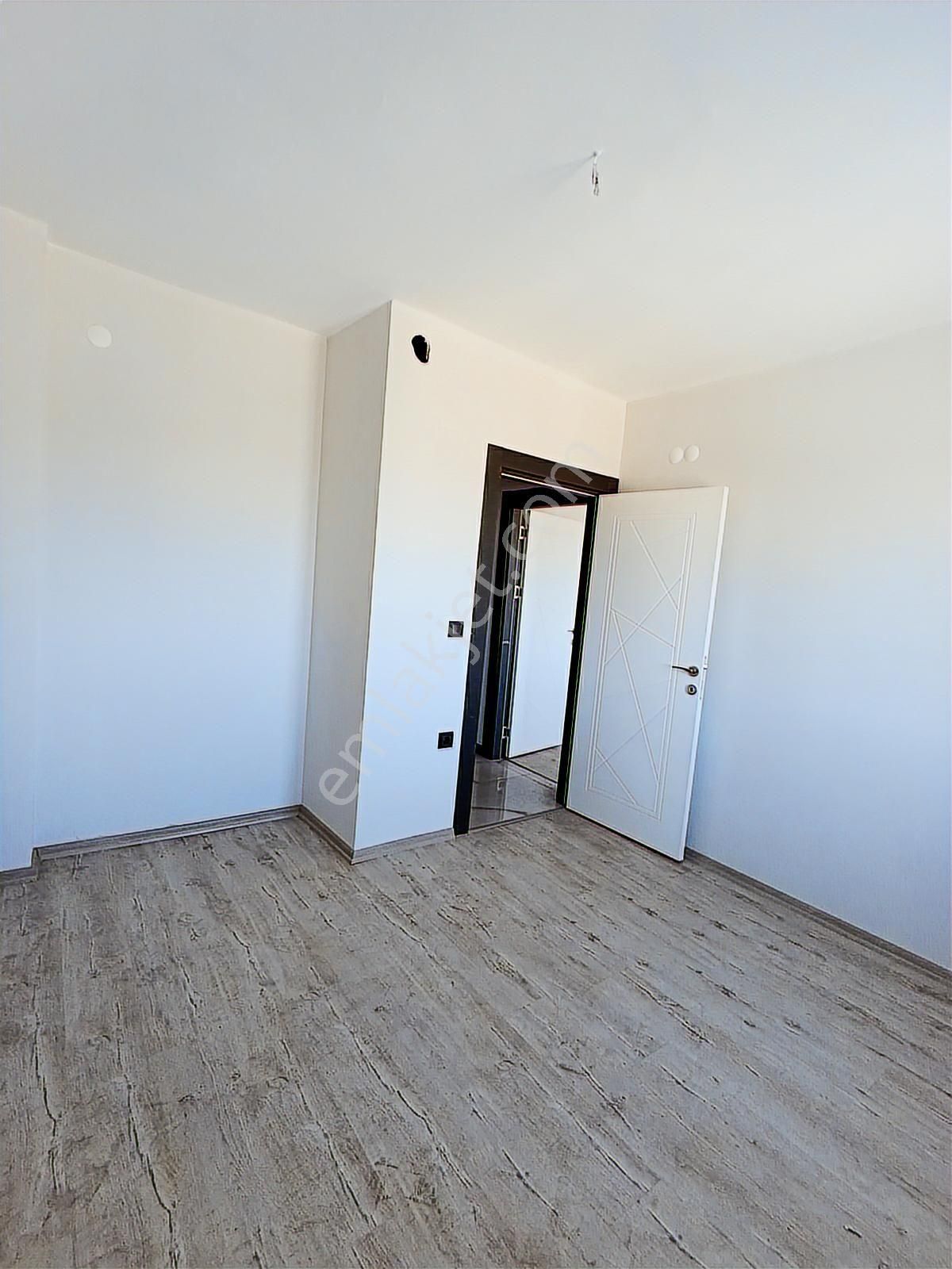 Uğurevler De Geniş 180 M2 3+1 Sıfır Hiç Oturulmamış Daire - Görsel 7