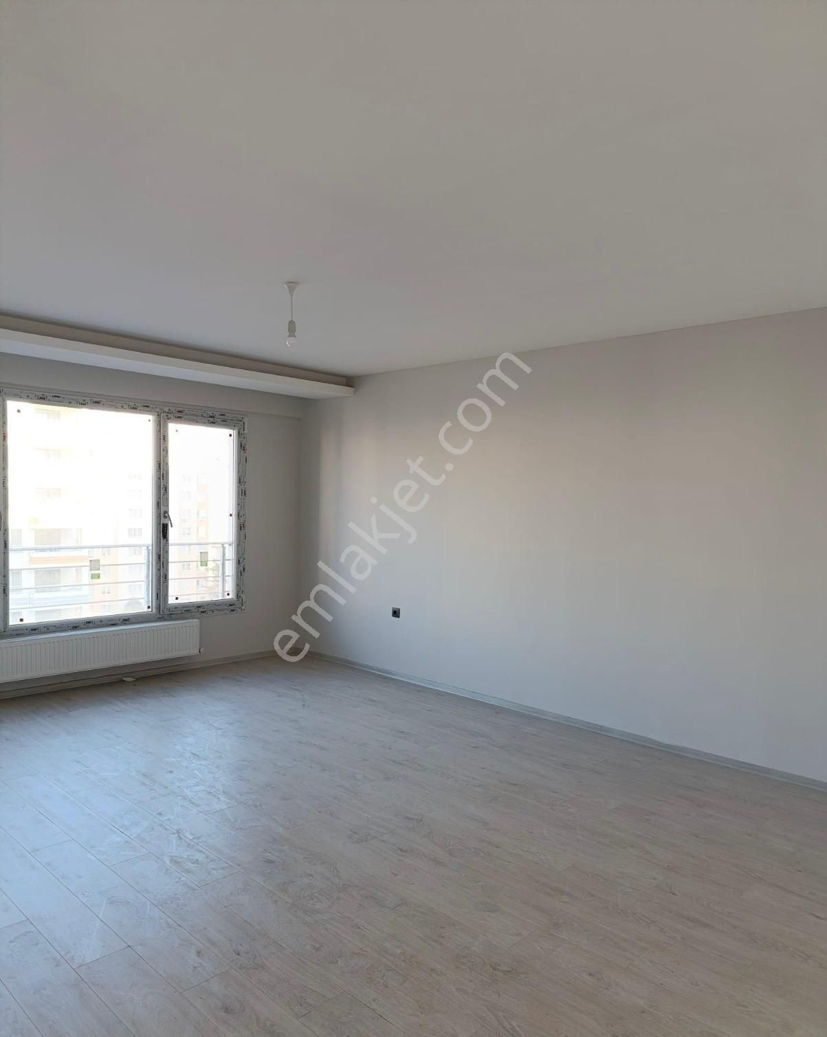 Hürriyet Mah. Satılık 4+1 Harika Lokasyonda Satılık Daire - Görsel 4