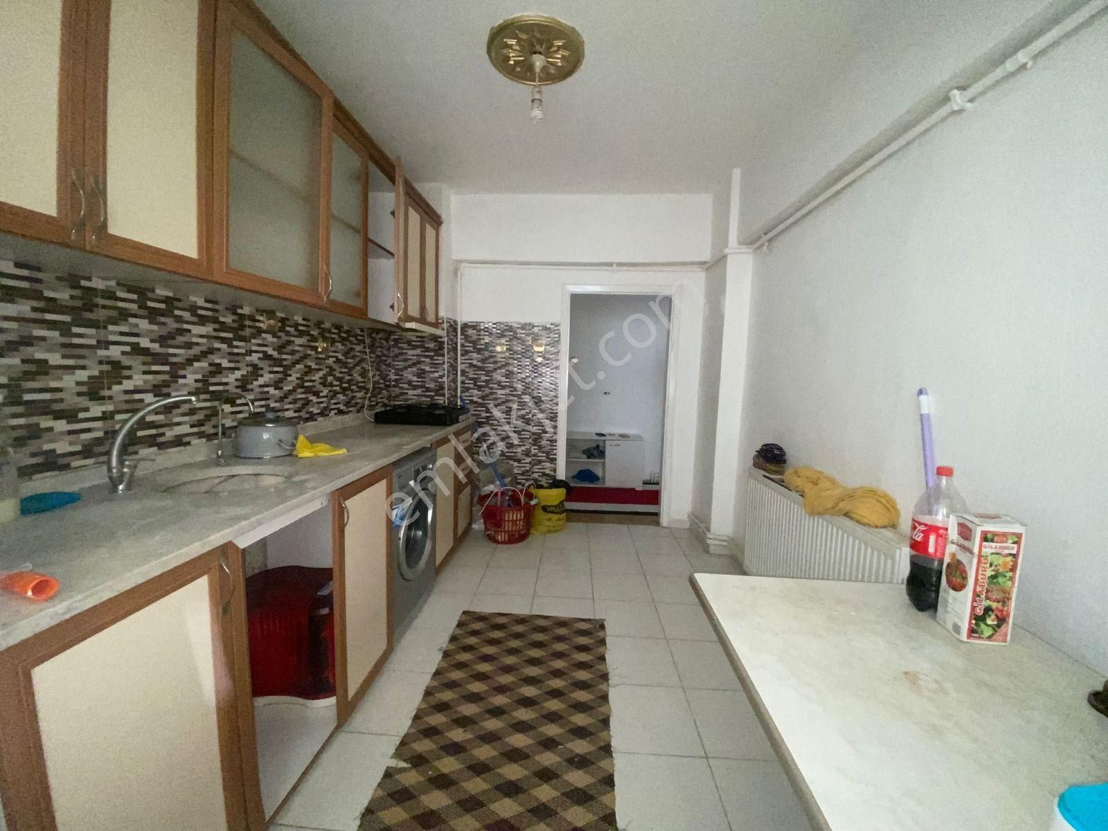 Koza Emlaktan Mareşal Çakmak Mah. Ara Katta Bağımsız Eşyalı 3+1 - Görsel 3