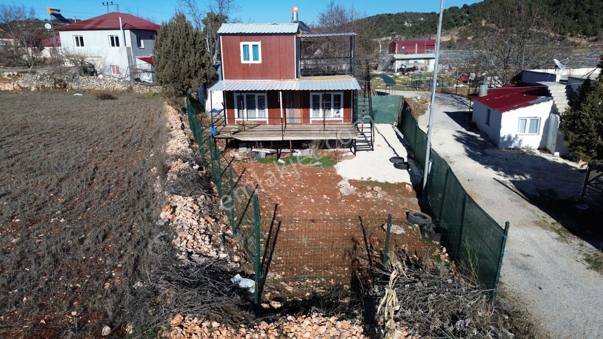 260 M2 Arsa Ve İçerisinde Dubleks Prefabrik Ev