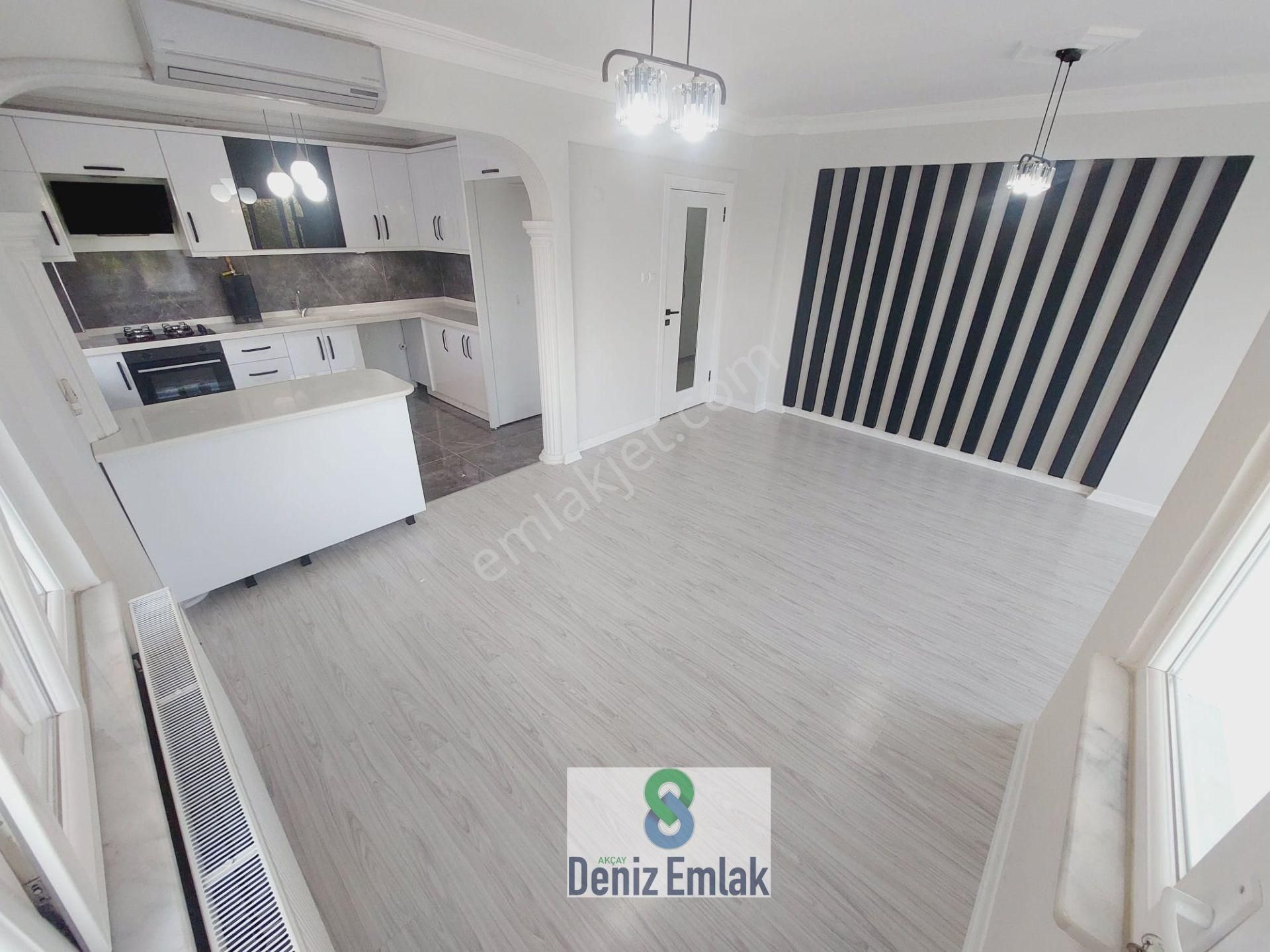 Denizden Akçayda Öncephe Arakat Ful Tadilatlı Satılık 3+1 Daire. - Görsel 2