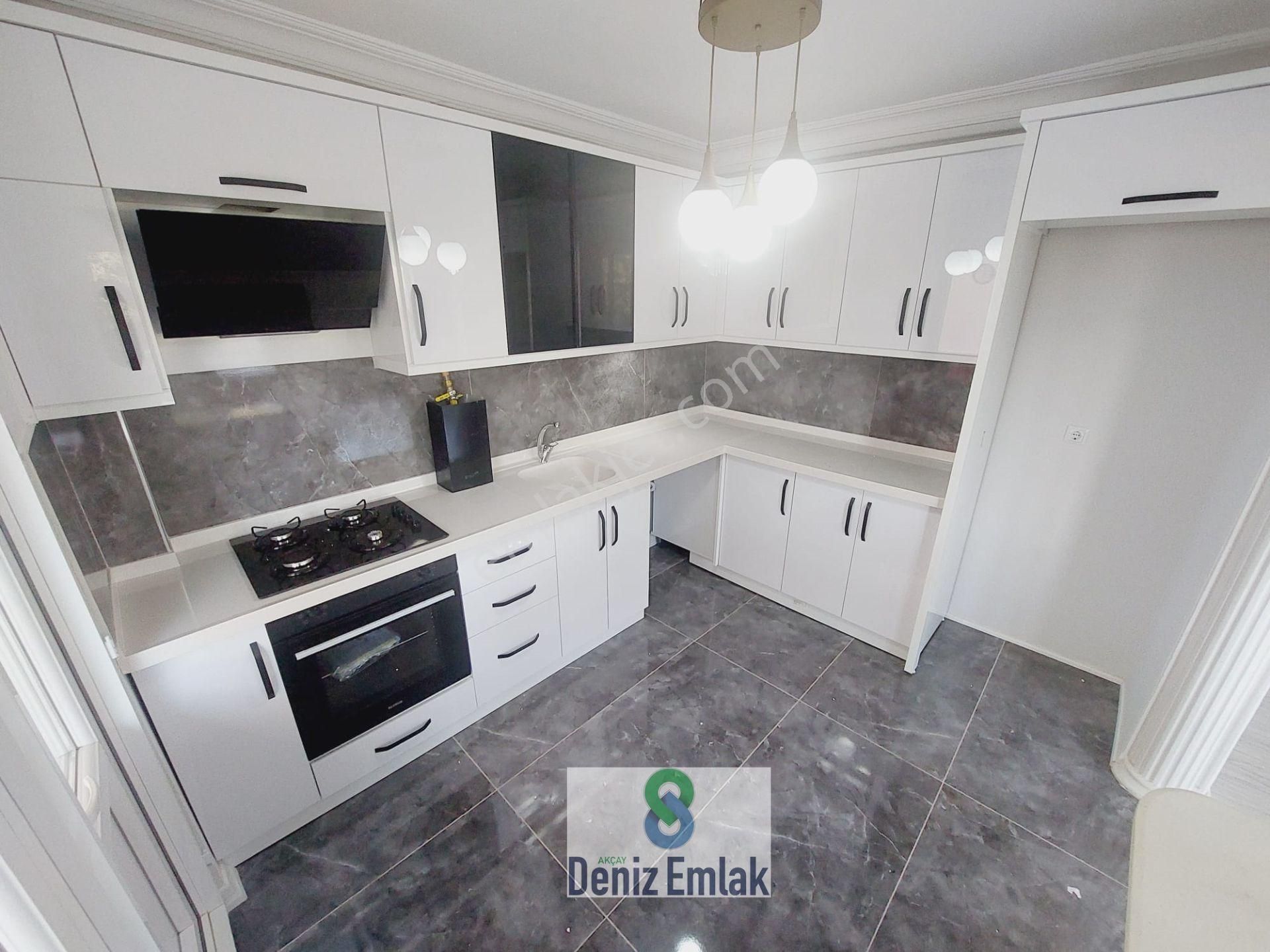 Denizden Akçayda Öncephe Arakat Ful Tadilatlı Satılık 3+1 Daire. - Görsel 26