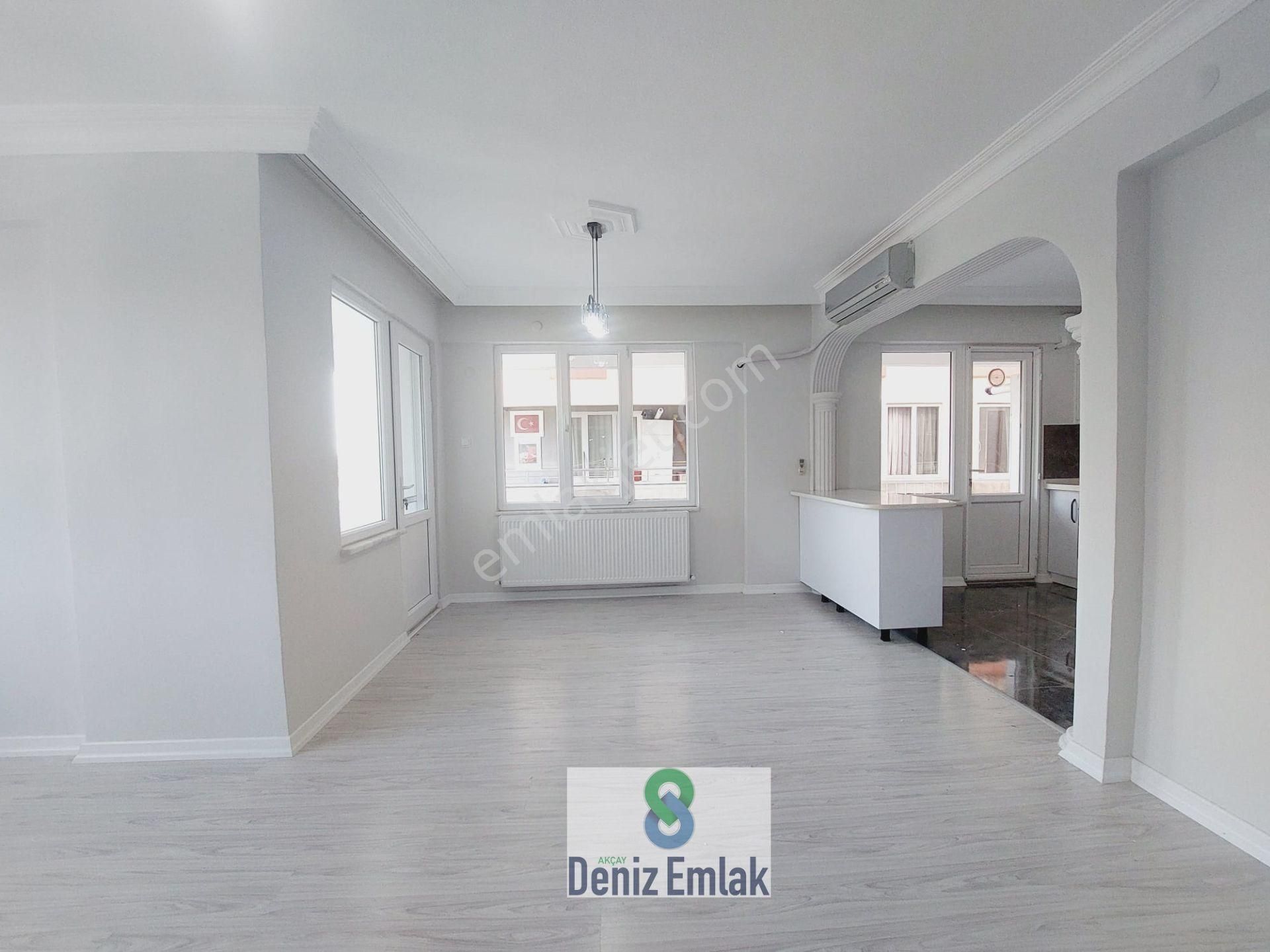Denizden Akçayda Öncephe Arakat Ful Tadilatlı Satılık 3+1 Daire. - Görsel 31