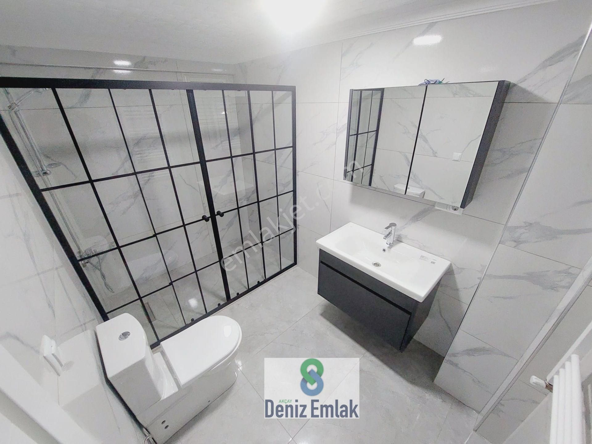 Denizden Akçayda Öncephe Arakat Ful Tadilatlı Satılık 3+1 Daire. - Görsel 6