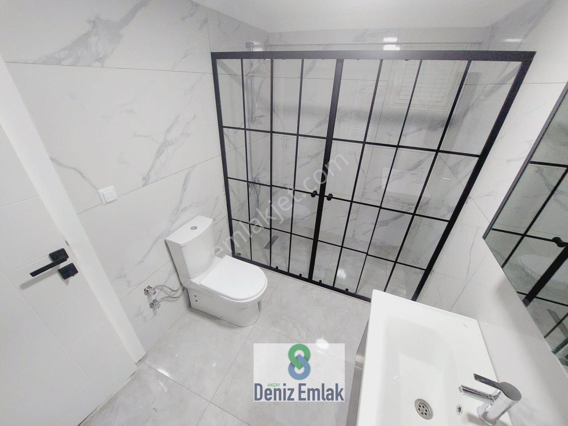 Denizden Akçayda Öncephe Arakat Ful Tadilatlı Satılık 3+1 Daire. - Görsel 35