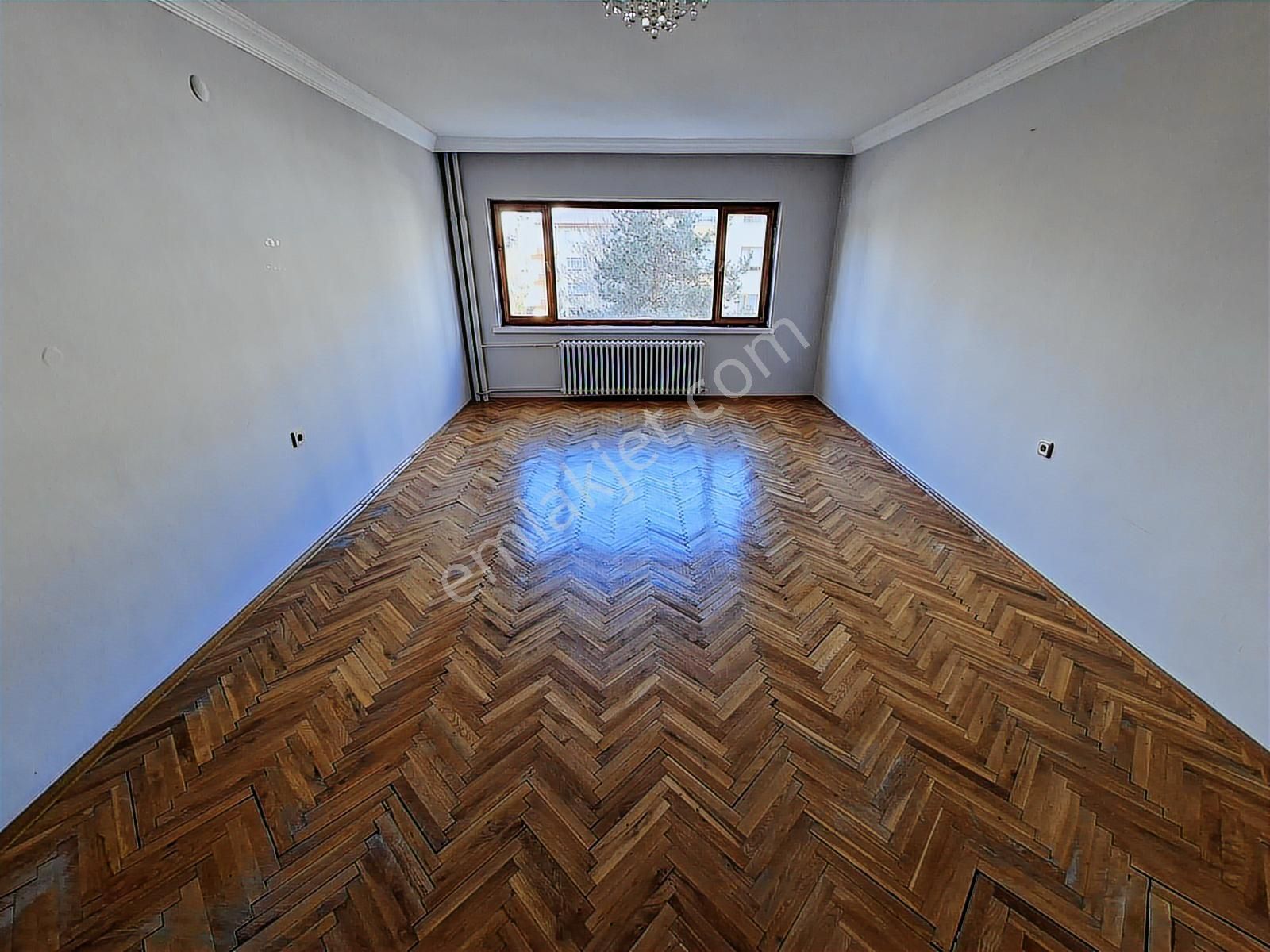 Ahiler Emlaktan Etlik Merkez Site İçerisinde 3+1 Satılık Daire