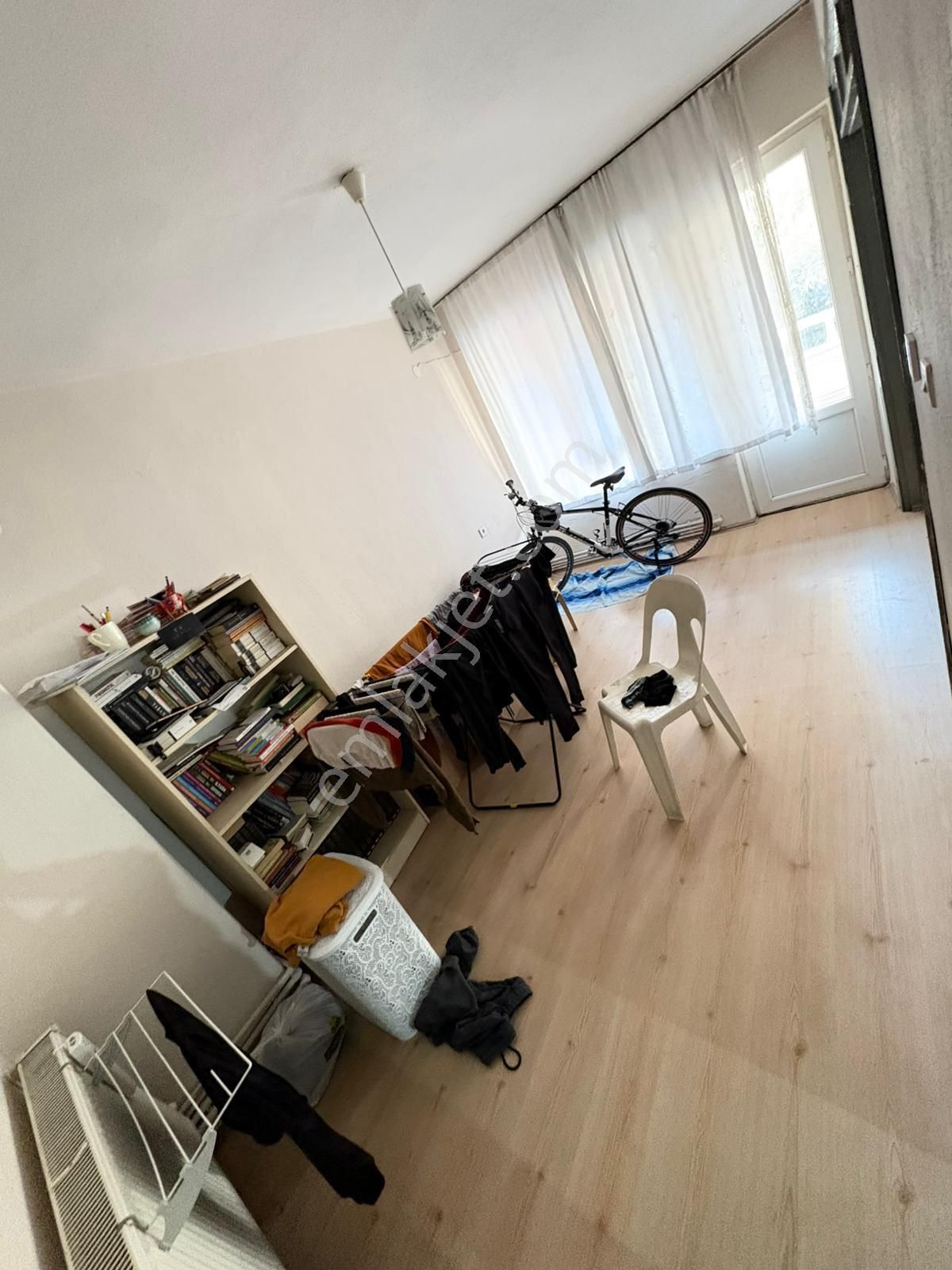 İstiklalde Diş Hastanesi Arkası Çift Balkonlu Satılık Daire - Görsel 2