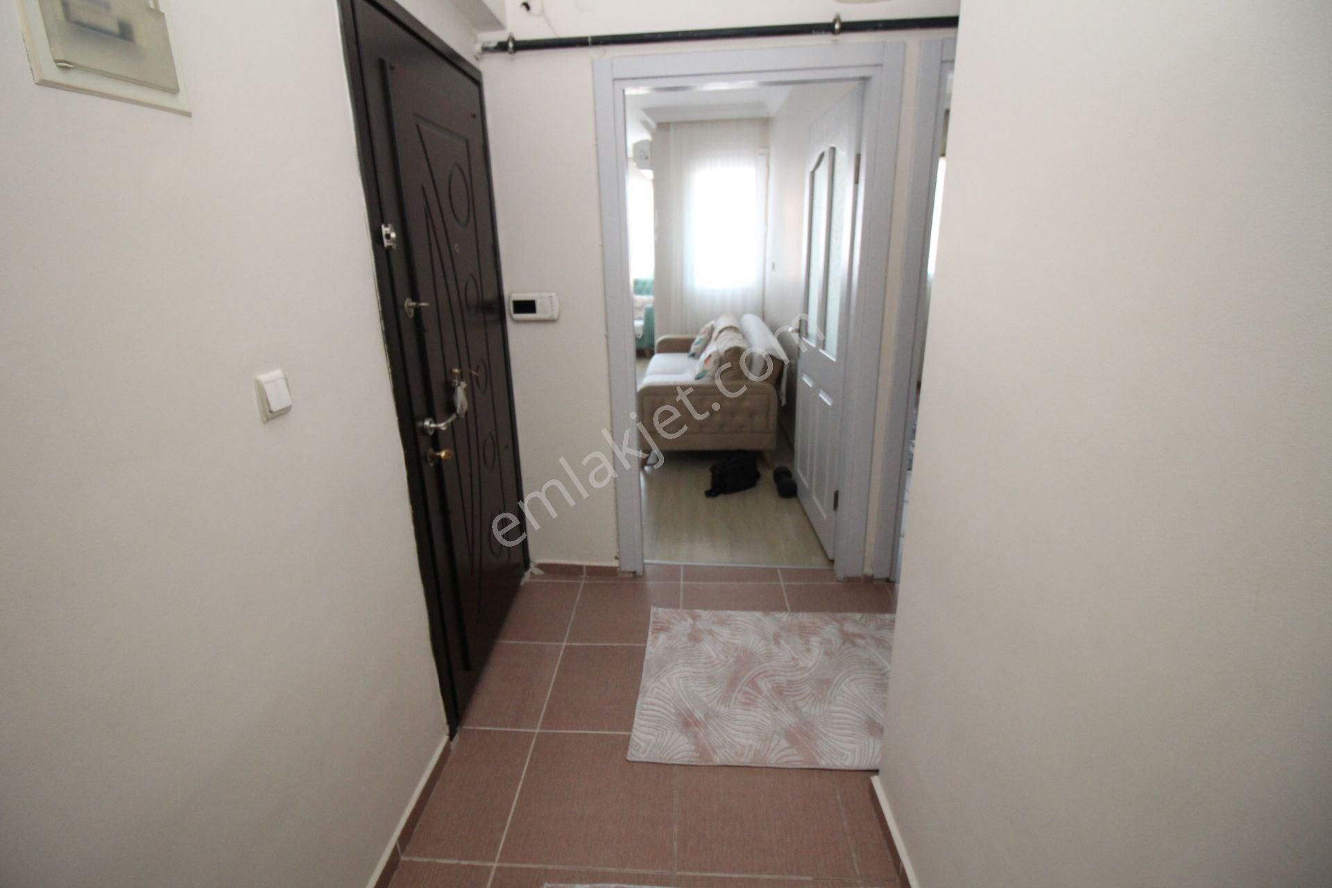 Üçyol Köstence Köprüsü Yakını Genç Binada 2+1 Daire - Görsel 34