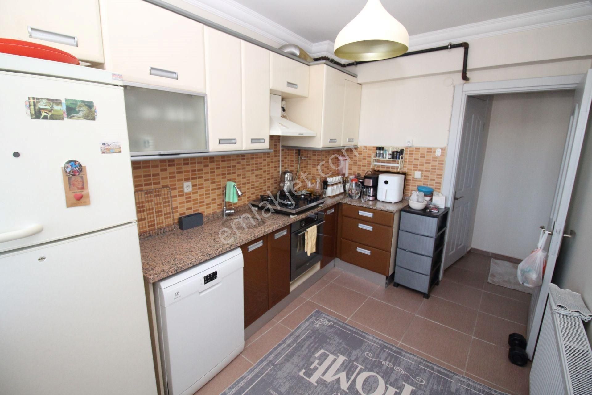 Üçyol Köstence Köprüsü Yakını Genç Binada 2+1 Daire - Görsel 10