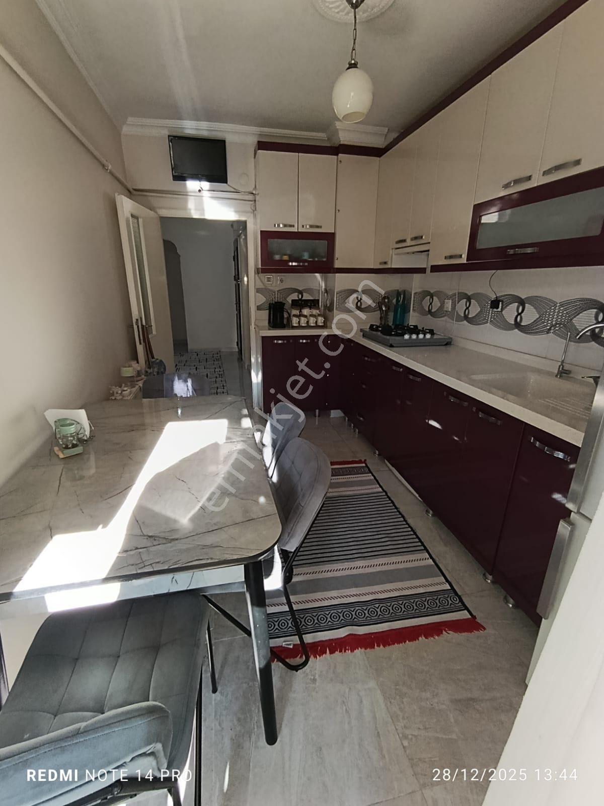 Akşemsettin Mh 3+1 Katta Normal Yapıda Cadde Üzeri Satılık Daire - Görsel 3