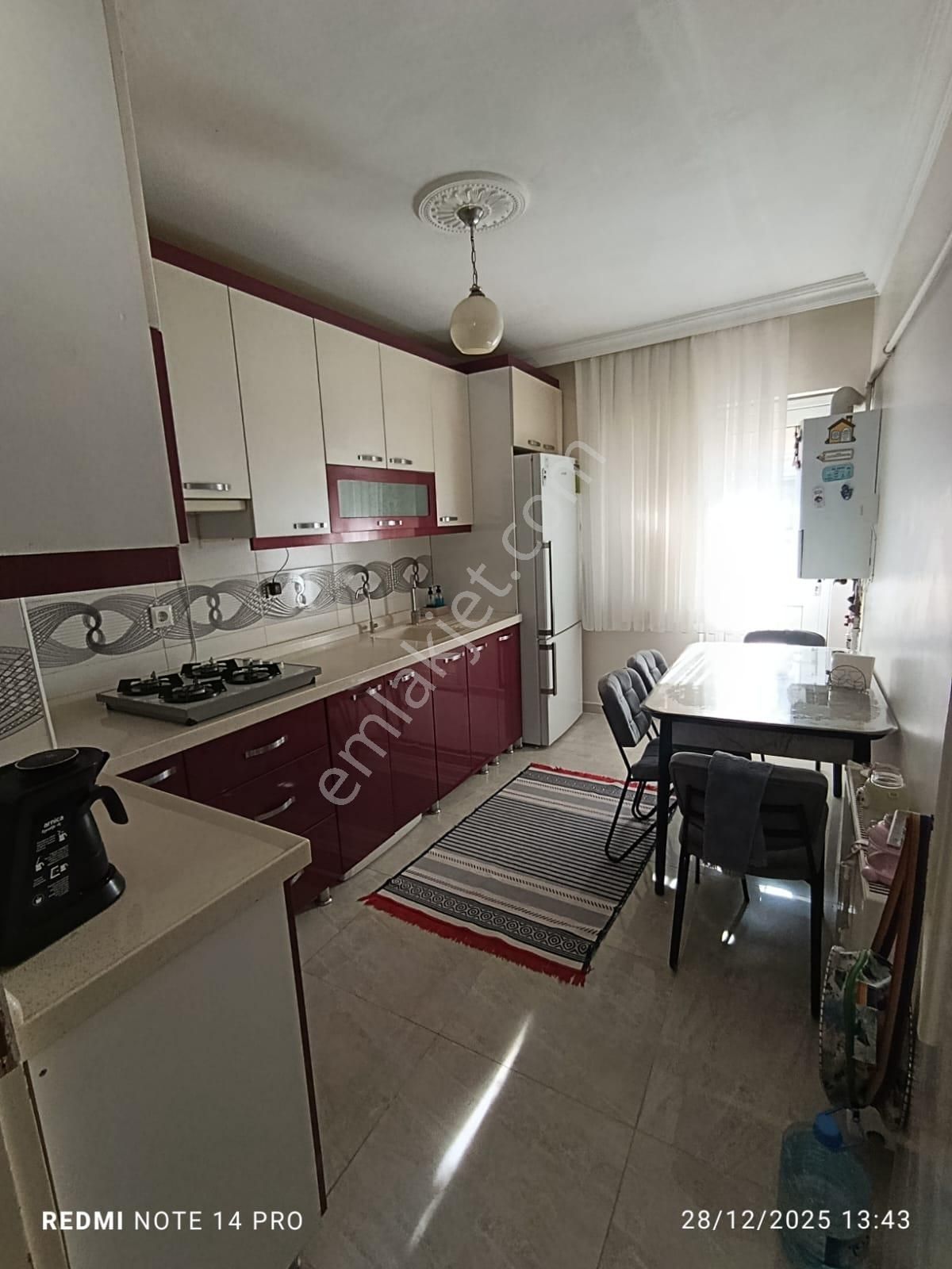 Akşemsettin Mh 3+1 Katta Normal Yapıda Cadde Üzeri Satılık Daire - Görsel 2