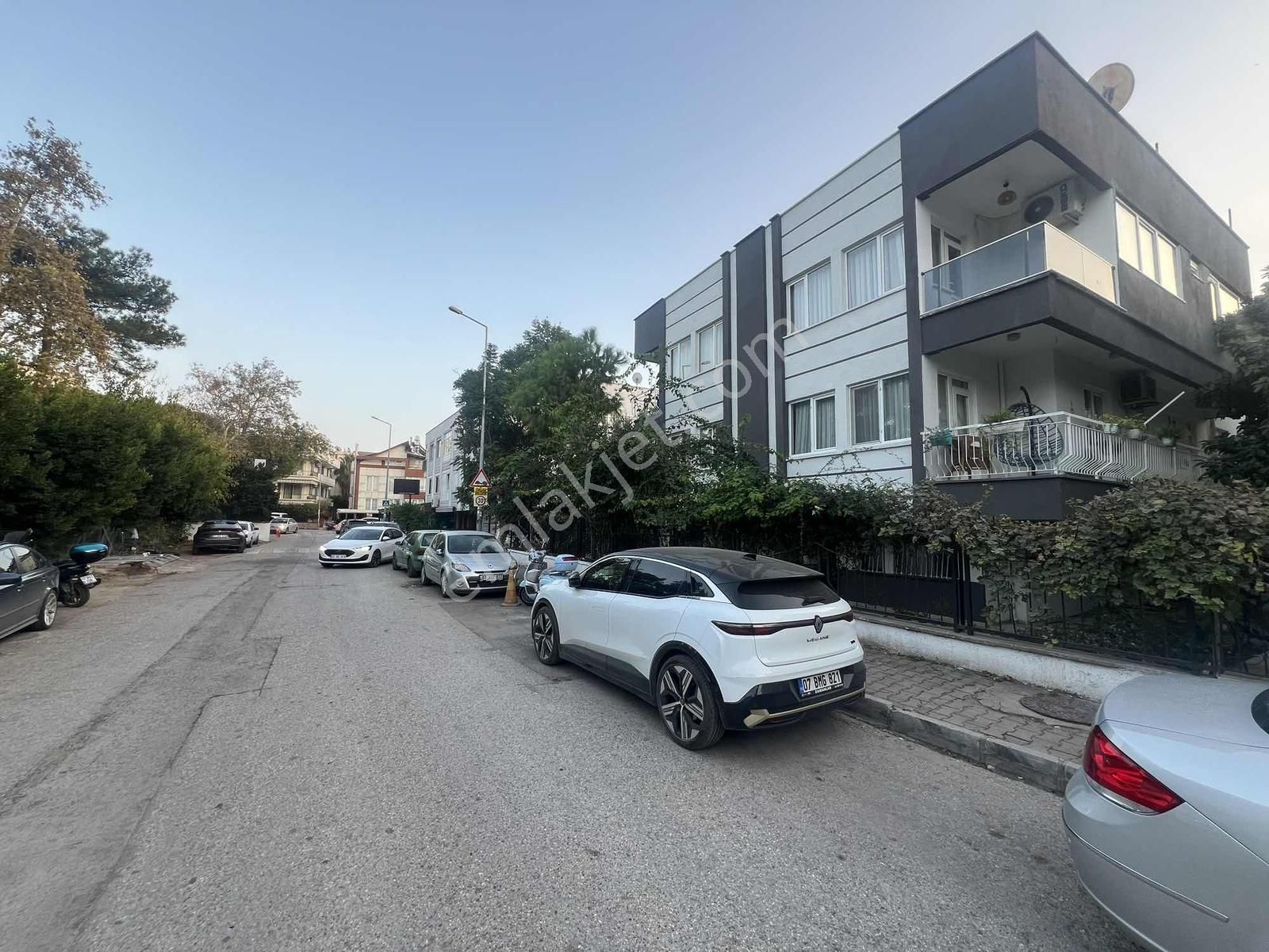 Denize 150m Mükemmel Lokasyon Sıfır Eşyalı Ebeveyn Banyolu 3+1 - Görsel 4