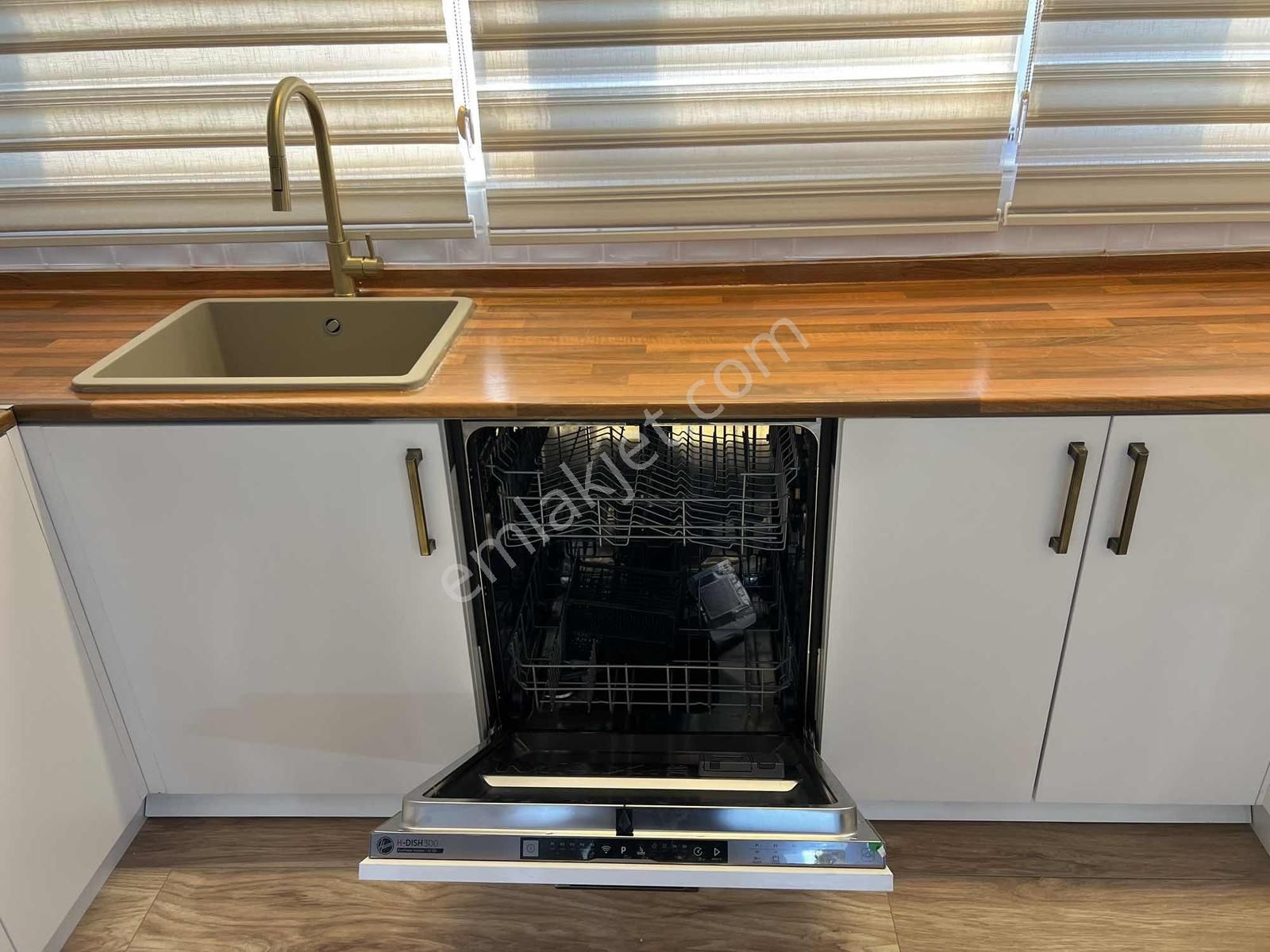 Denize 150m Mükemmel Lokasyon Sıfır Eşyalı Ebeveyn Banyolu 3+1 - Görsel 32