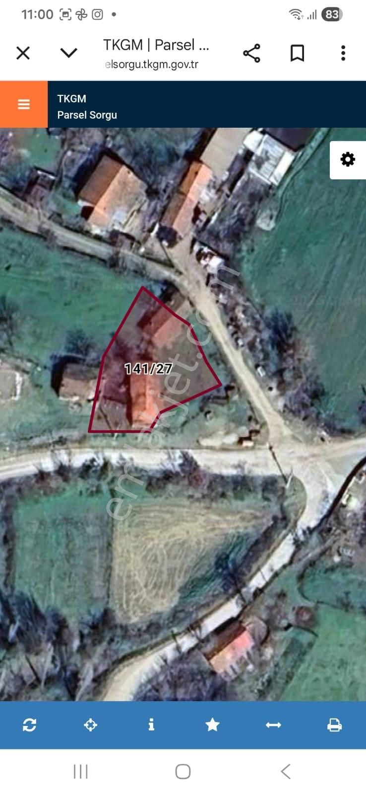 Satılık Çanakkale Yenice Öğmen Köy İçi İki Yola Cepheli 3 Adet Arsa