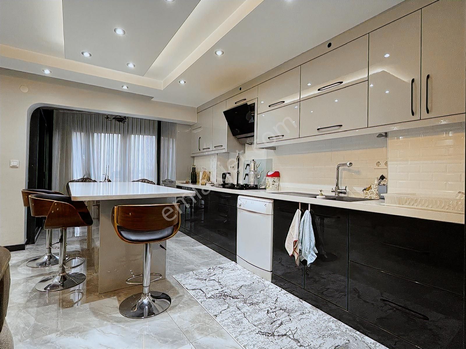 Binyapıdan Kuşpınarda Cadde Üzeri 4+1 Yenilenmiş Daire - Görsel 11
