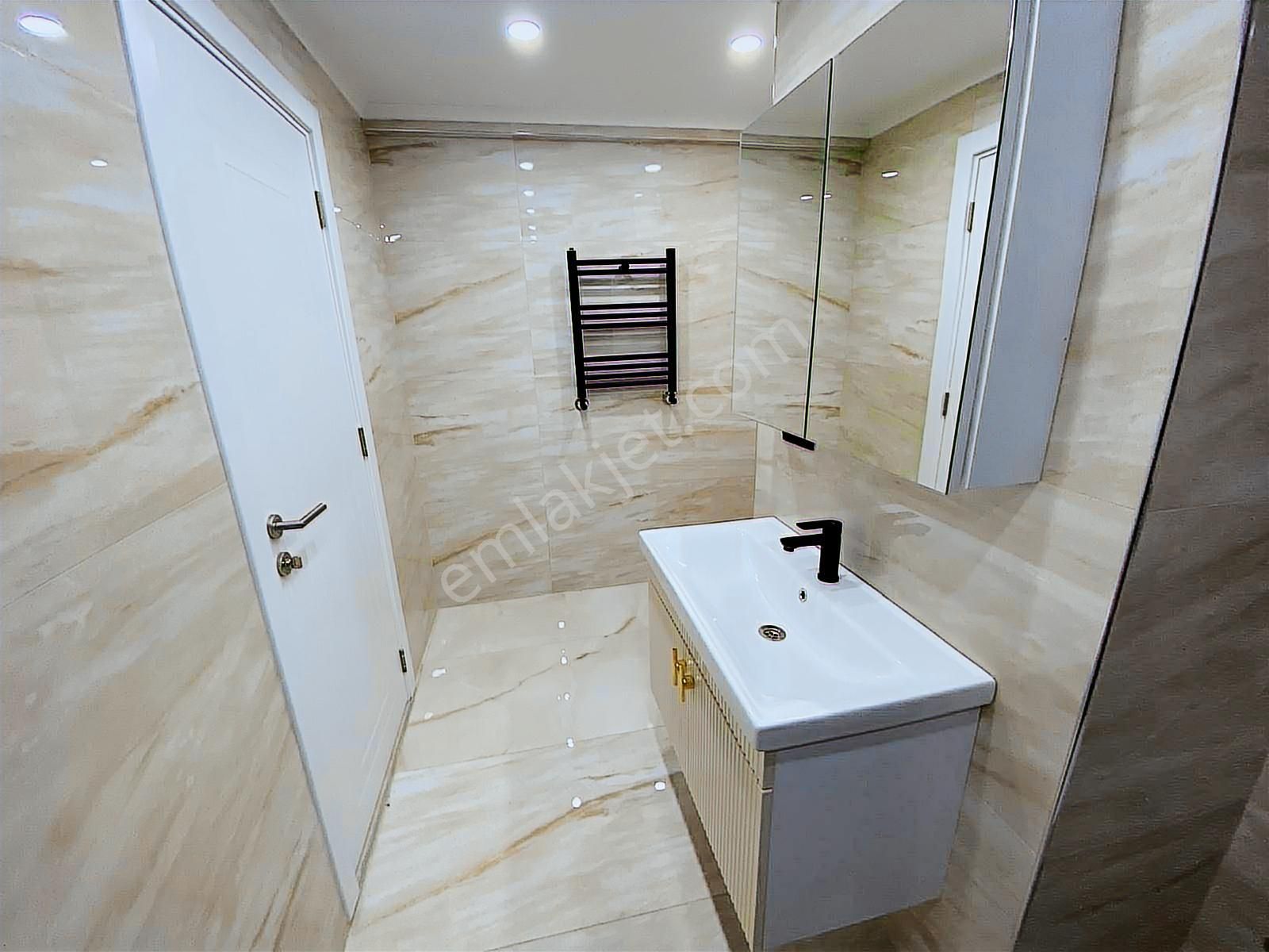 İdealtepe Sahilde İçi Komple Yenilenmiş 100 M² 3+1 Daire - Görsel 17