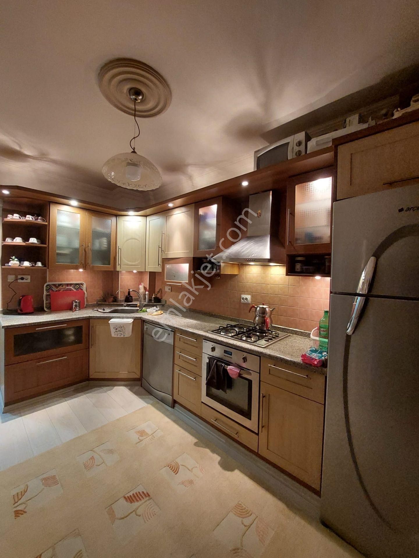 Markantalya Yakını Mevlana Restaurant Karşısı 2+1