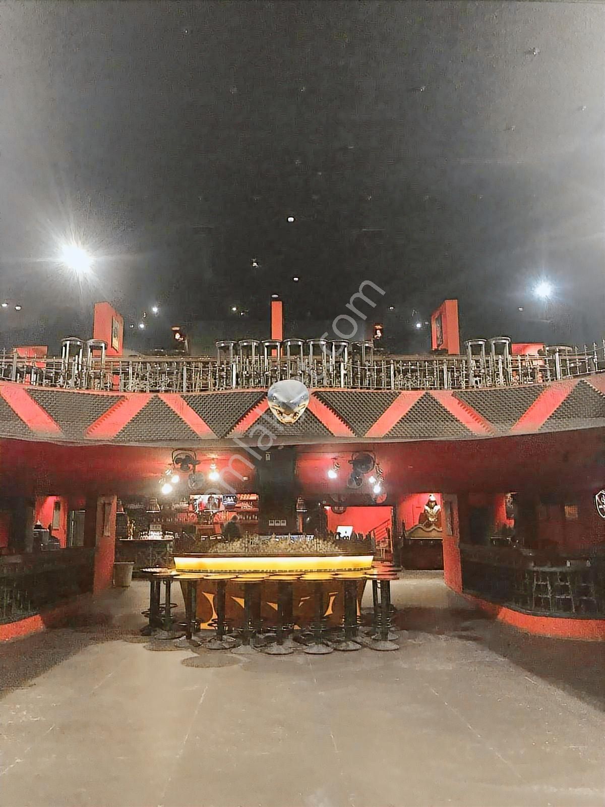 Kavaklıderede 4 Katlı 2000m2 Alkol Ruhsatlı Yüksek Kiracılı Mülk - Görsel 30