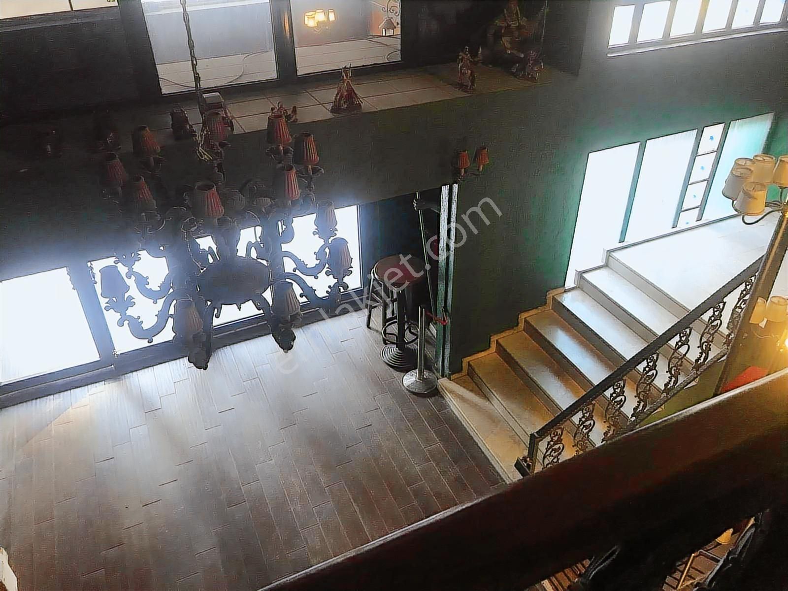 Kavaklıderede 4 Katlı 2000m2 Alkol Ruhsatlı Yüksek Kiracılı Mülk - Görsel 9