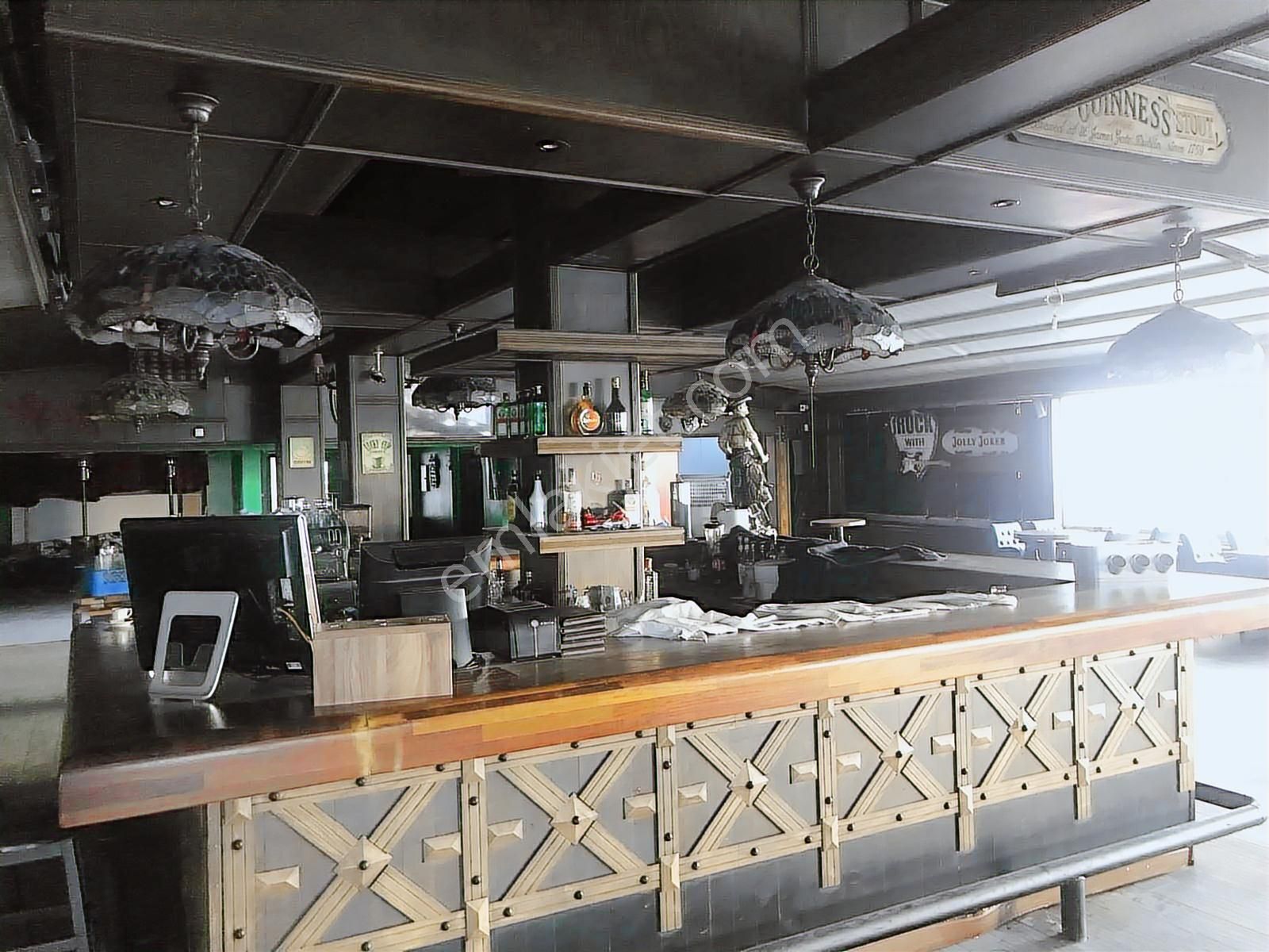 Kavaklıderede 4 Katlı 2000m2 Alkol Ruhsatlı Yüksek Kiracılı Mülk - Görsel 2