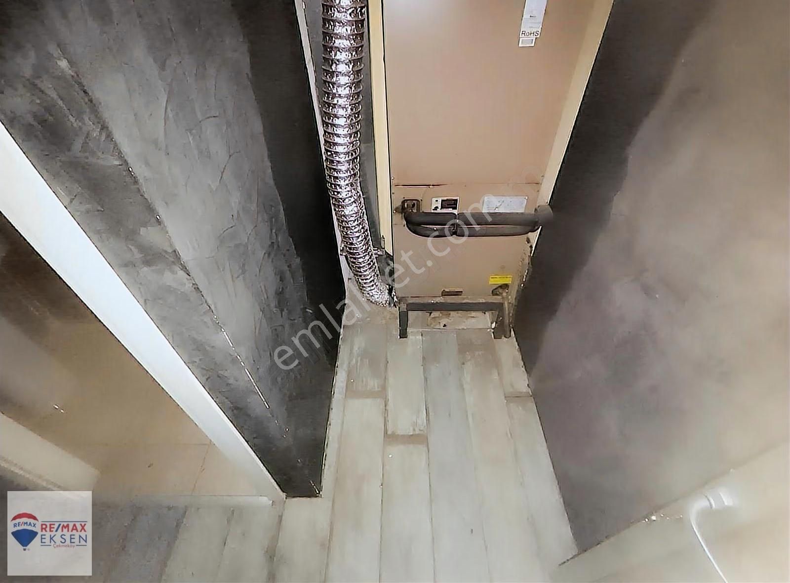 Ümraniye Elmalıkentte Kiralık Depolu Mağaza-dükkan-işyeri 380 M2 - Görsel 24