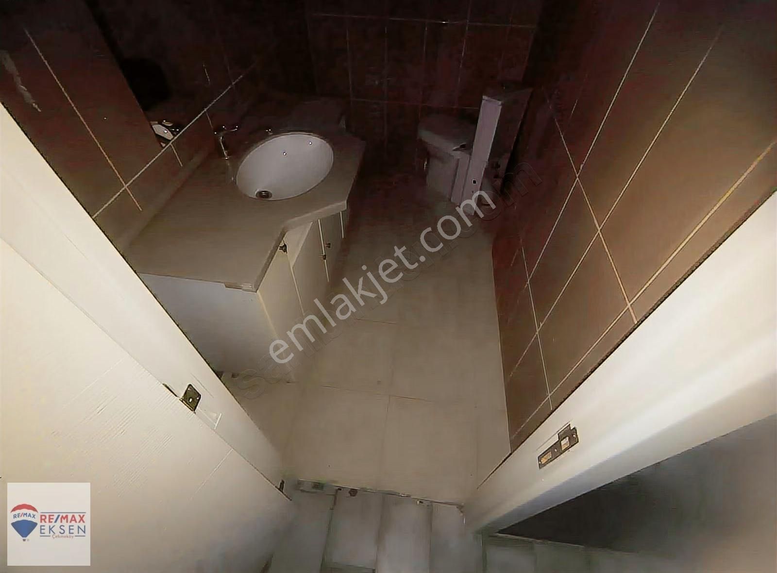 Ümraniye Elmalıkentte Kiralık Depolu Mağaza-dükkan-işyeri 380 M2 - Görsel 20