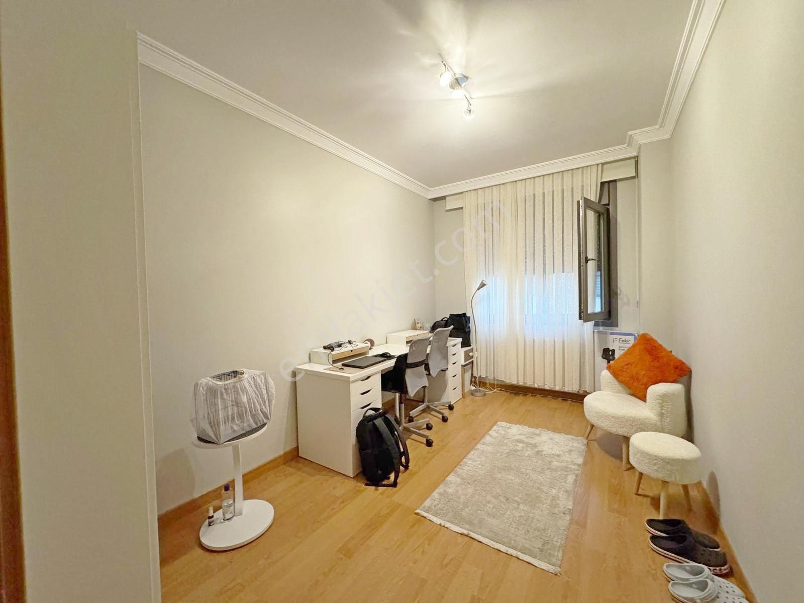 Sahrayıcedit Palmiye Konutları 110m2 Net Balkonlu E.banyolu 3+1 - Görsel 12