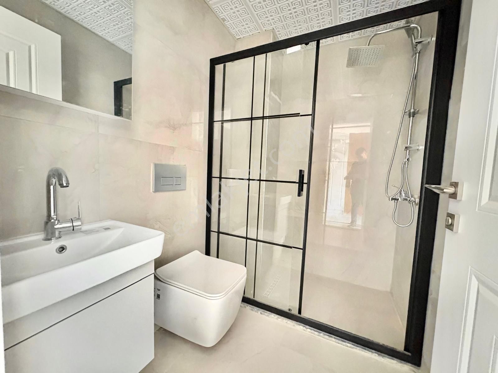 2+1 90 Metrekare Bağbaşı Yol Altında 3 Kat - Görsel 2