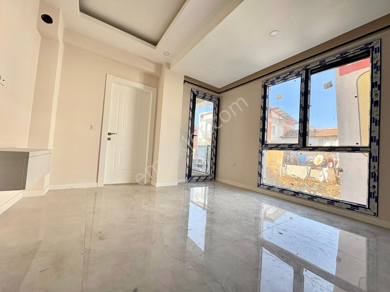 2+1 90 Metrekare Bağbaşı Yol Altında 3 Kat