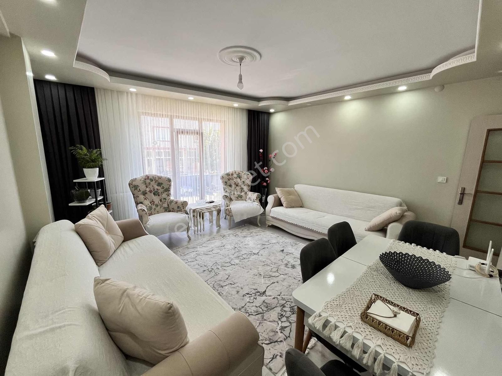 Tuğradan Cemal Gürsel Bul. Cephe 2+1 İskanlı Satılık Daire - Görsel 5