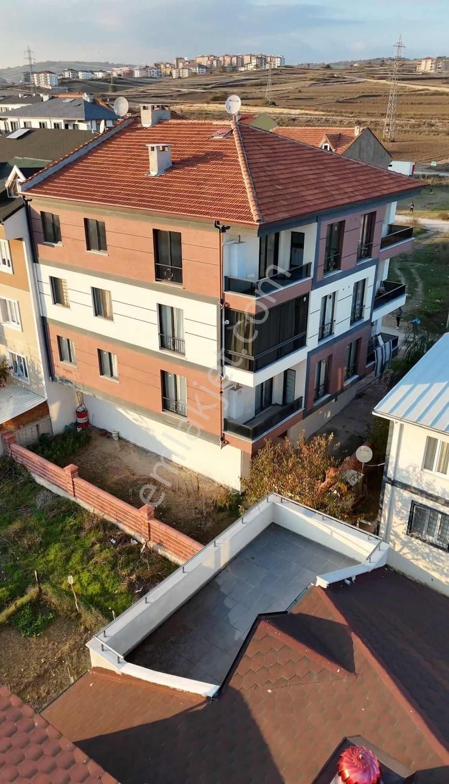 Bera Gayrimenkul Den Akhisar Da 2+1 Açık Cephe Yeni Bina