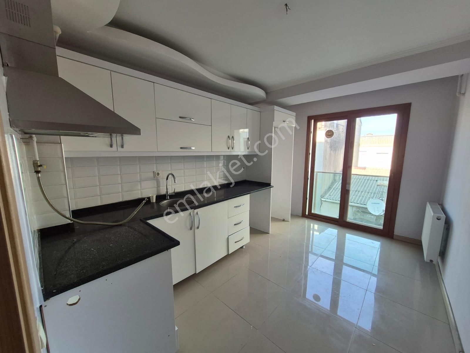 Buca Laleli Mahallesinde/uçanyolyanı/10yıllık/izbana Yakın/421 Sokakda//90m2/2+1 Arakat//dair - Görsel 8
