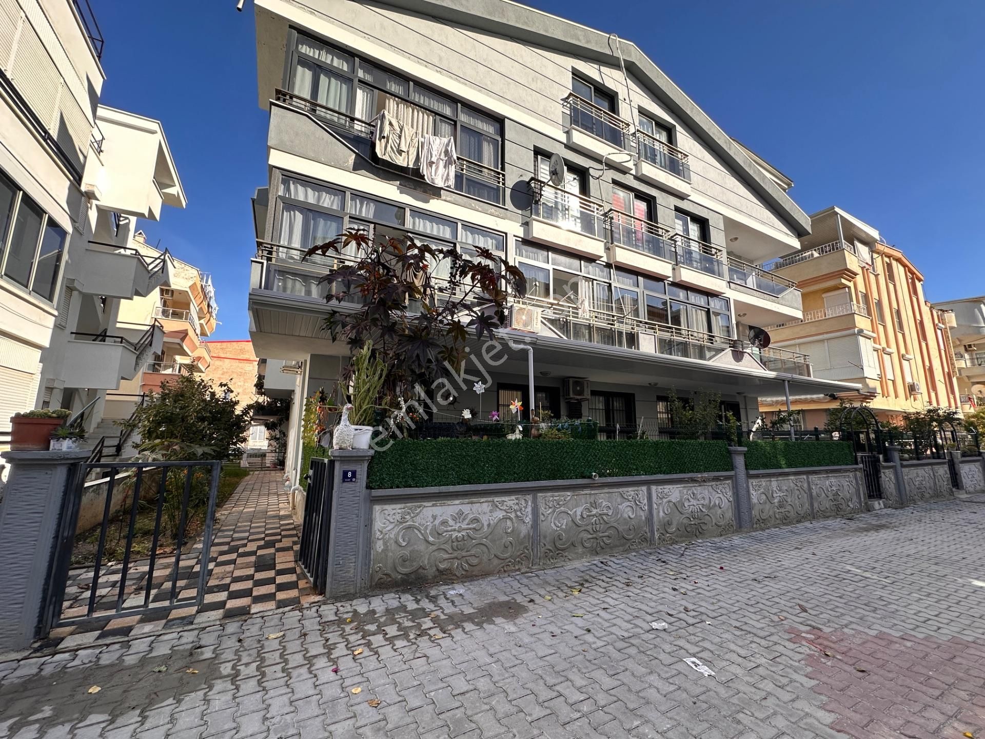 Didim Efeler'de 2+1eşyalı Daire