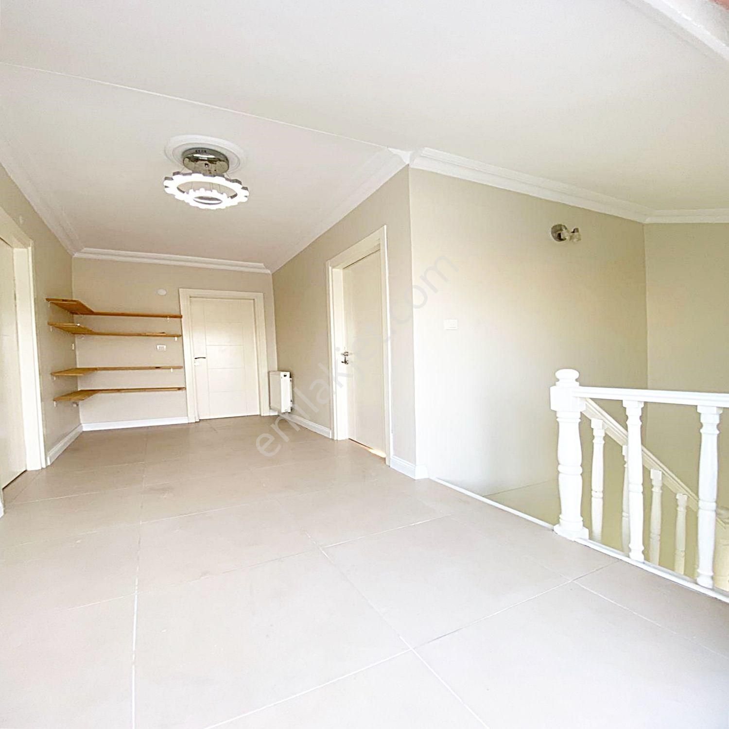 Esenyurt Cumhuiyet Mah Metrobüse 2 Dk Yürüme Mesafesinde 5+2 Dubleks - Görsel 23