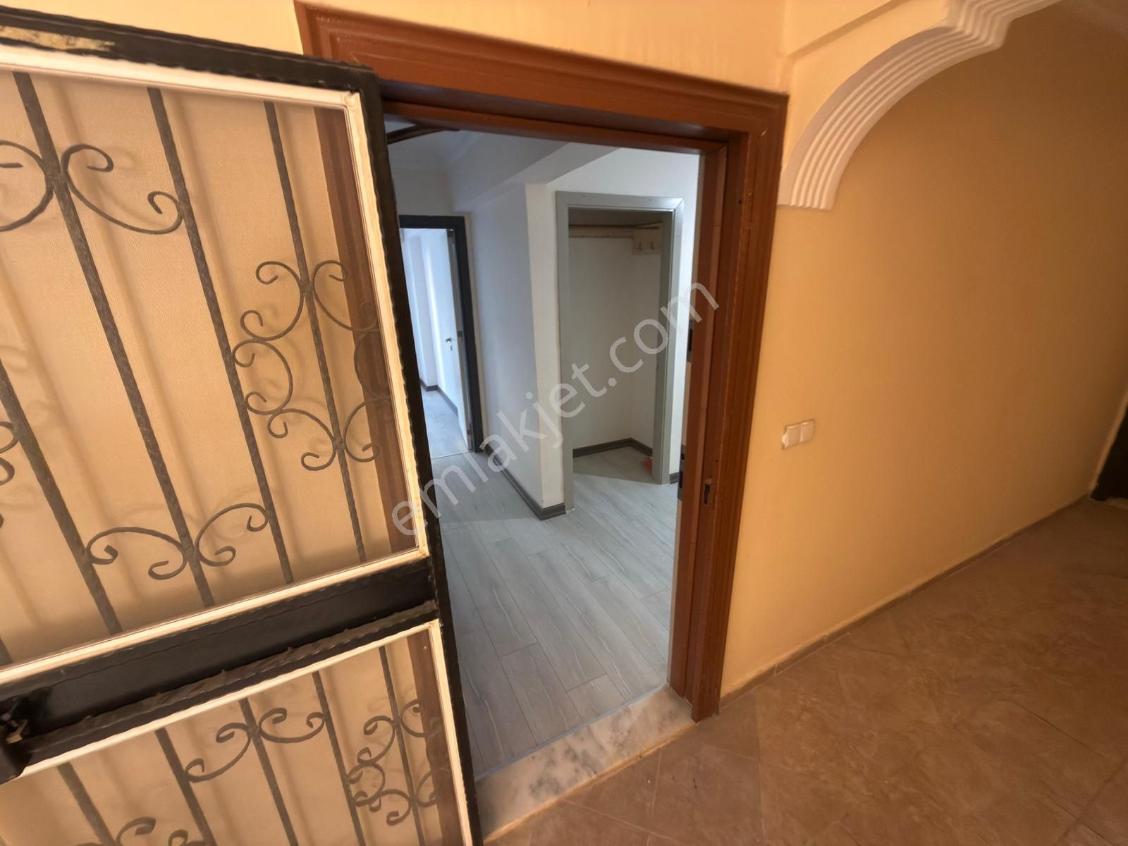 Didim Altınkum Plajına 130m Ayrı Mutfaklı 2+1 Daire - Görsel 4