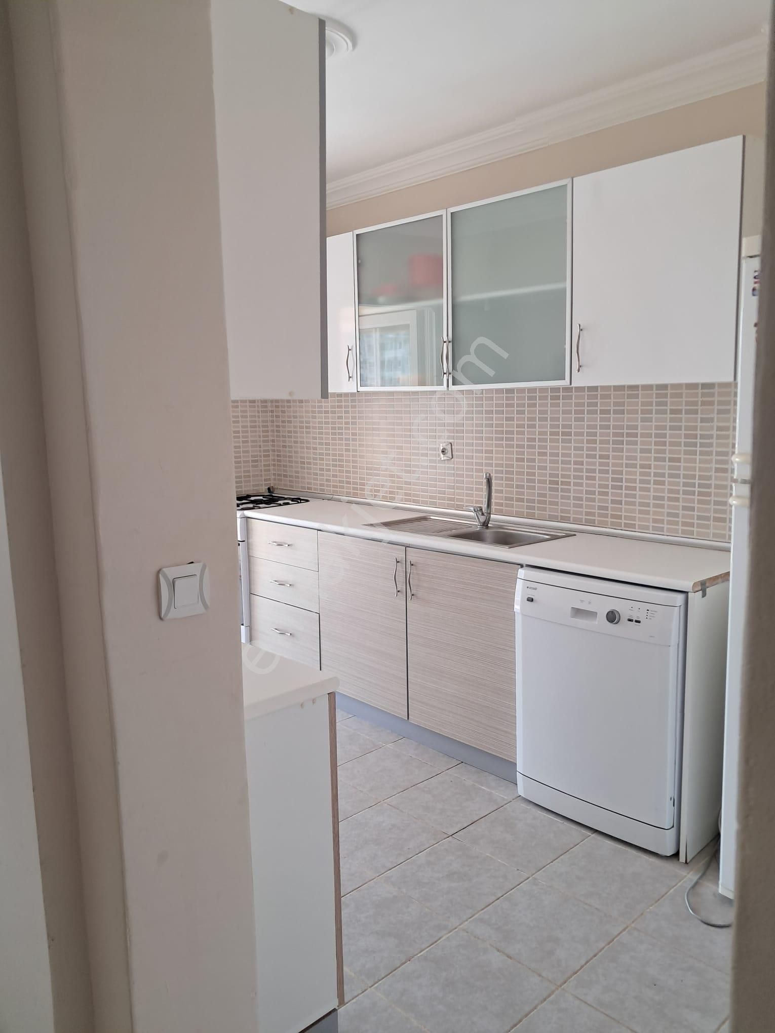 Remax Arma’dan, Kuşadası Değirmendere Uydukentte, Eşyalı, 2+1, Kiralık Daire - Görsel 10