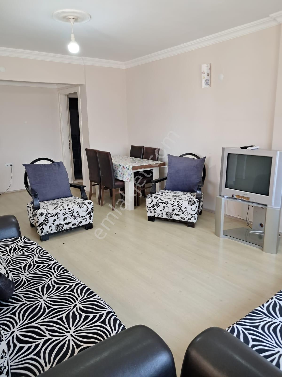 Remax Arma’dan, Kuşadası Değirmendere Uydukentte, Eşyalı, 2+1, Kiralık Daire - Görsel 3