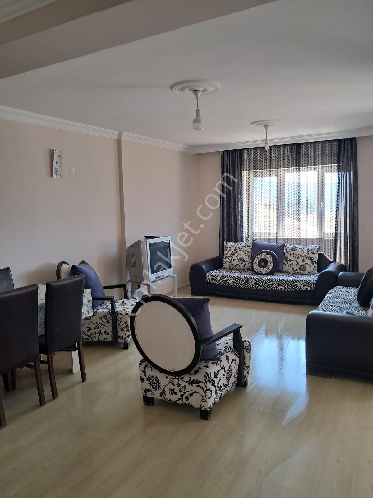 Remax Arma’dan, Kuşadası Değirmendere Uydukentte, Eşyalı, 2+1, Kiralık Daire