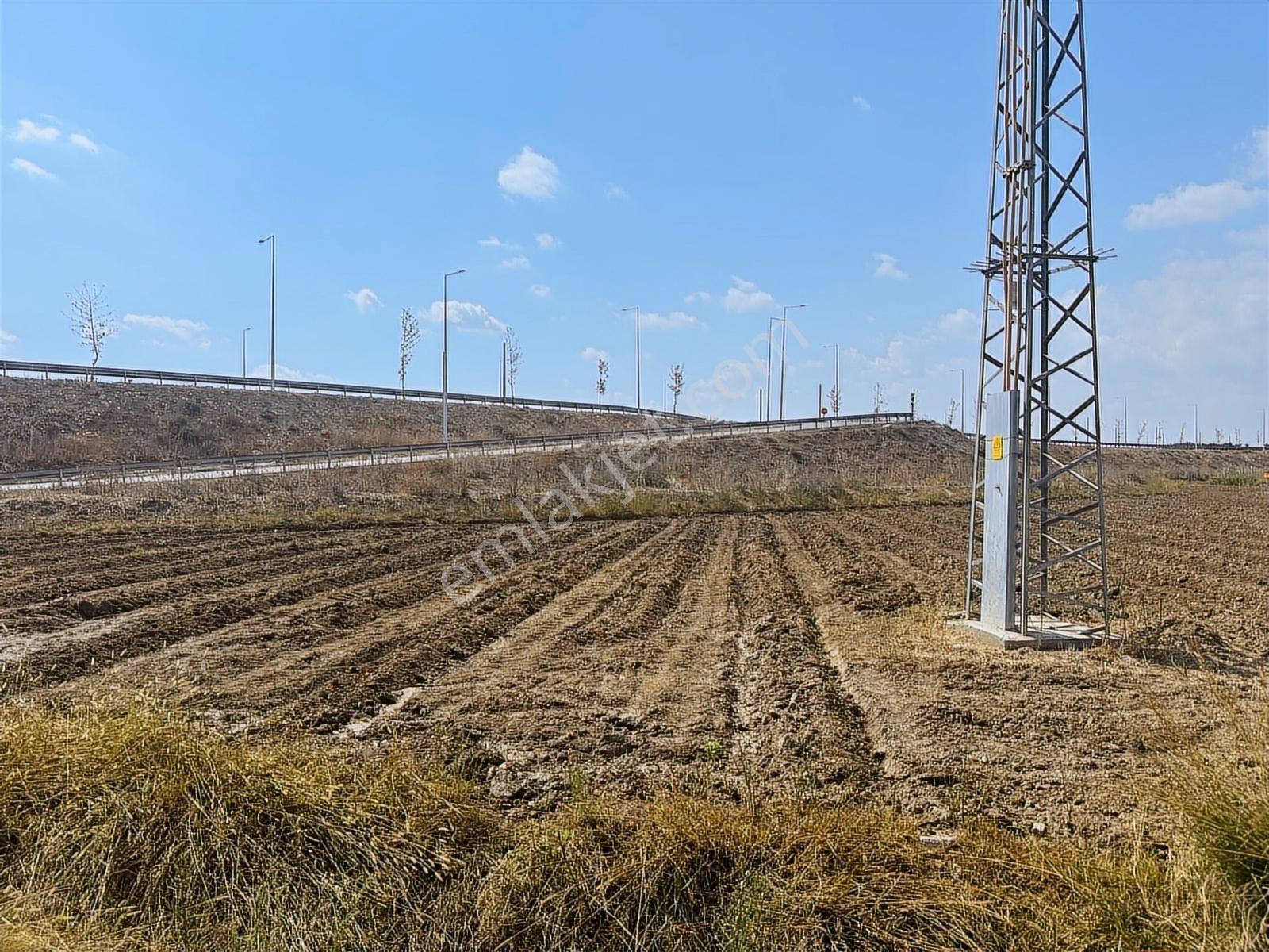 New Form'dan Çukurova Havalimanı Yolunda 3858 M2 Satılık Tarla - Görsel 10