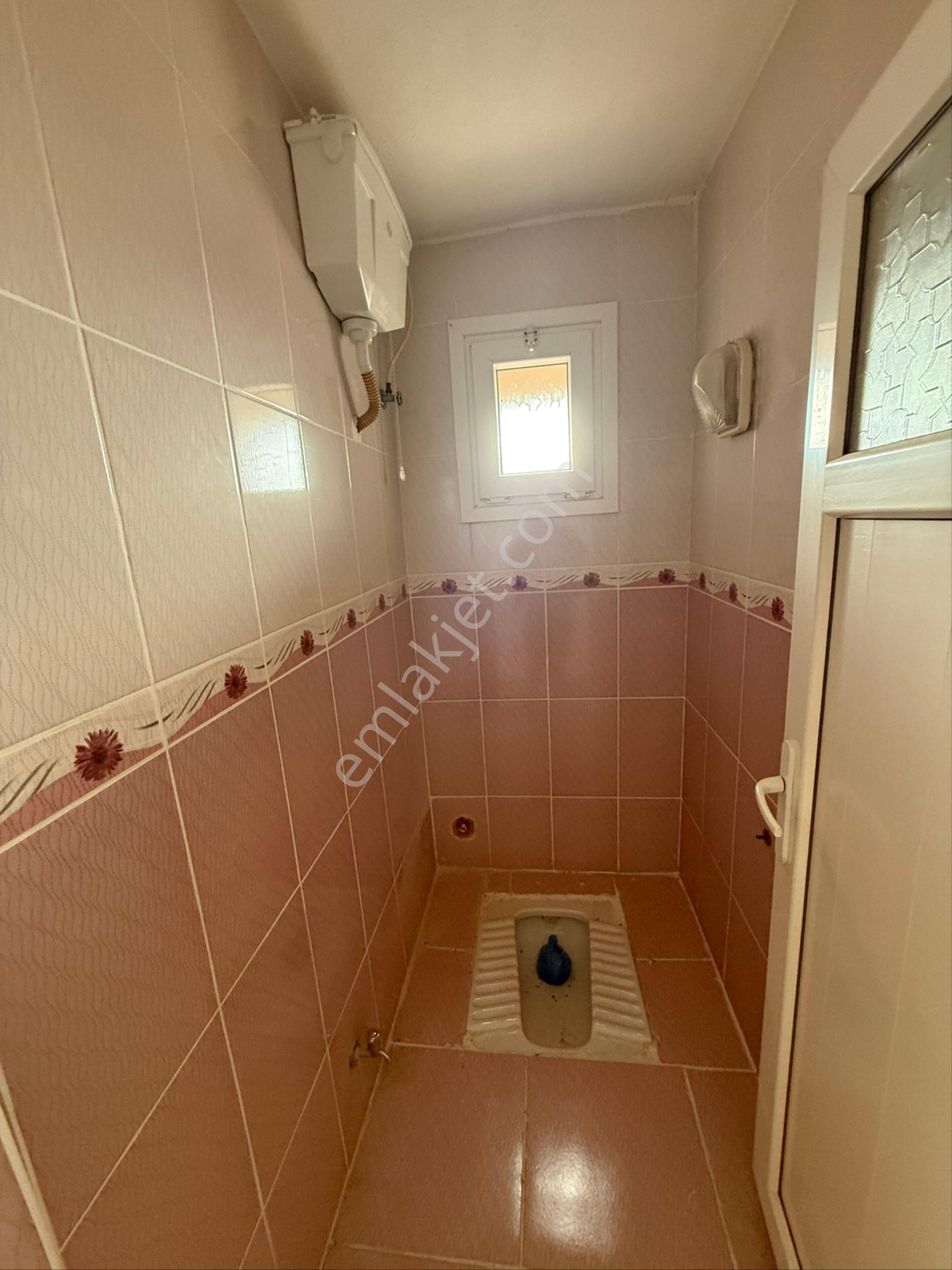 İzmir Bornova Atatürk Mahalesin’de Arakat Dairemiz 2+1 Kapalı Mutfak Çift Cehpeli - Görsel 10