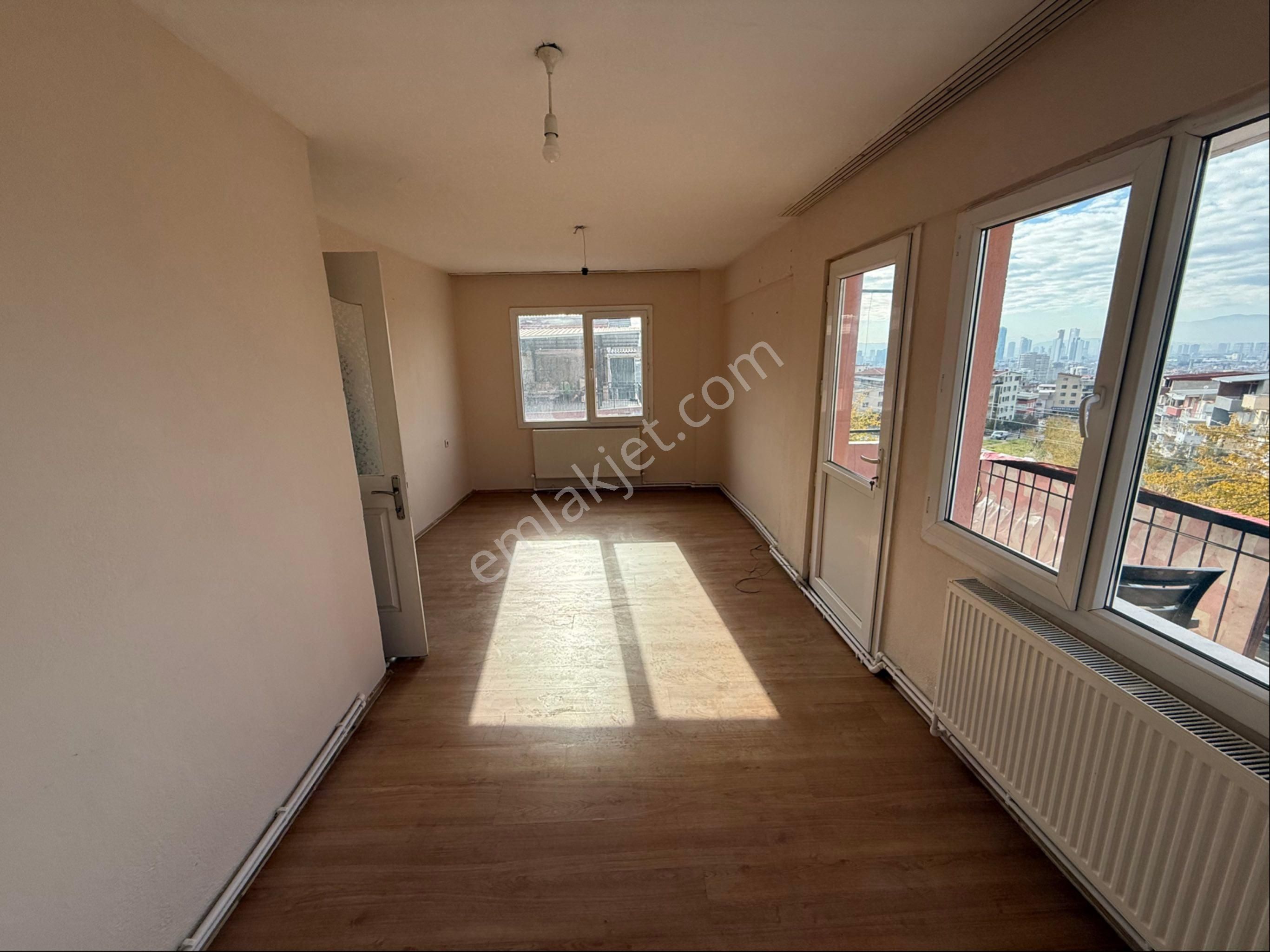 İzmir Bornova Atatürk Mahalesin’de Arakat Dairemiz 2+1 Kapalı Mutfak Çift Cehpeli - Görsel 32