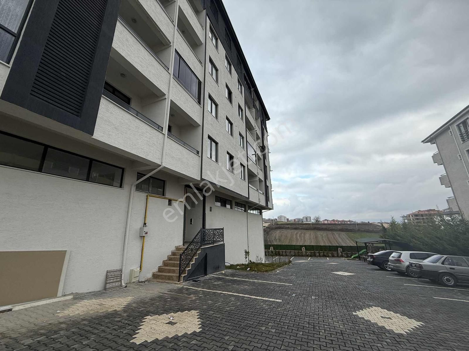 Sinan Emlaktan 3+1 130 M2 Site İçi Ara Kat Daire - Görsel 13