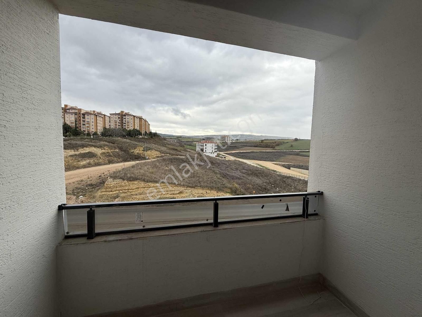 Sinan Emlaktan 3+1 130 M2 Site İçi Ara Kat Daire - Görsel 15