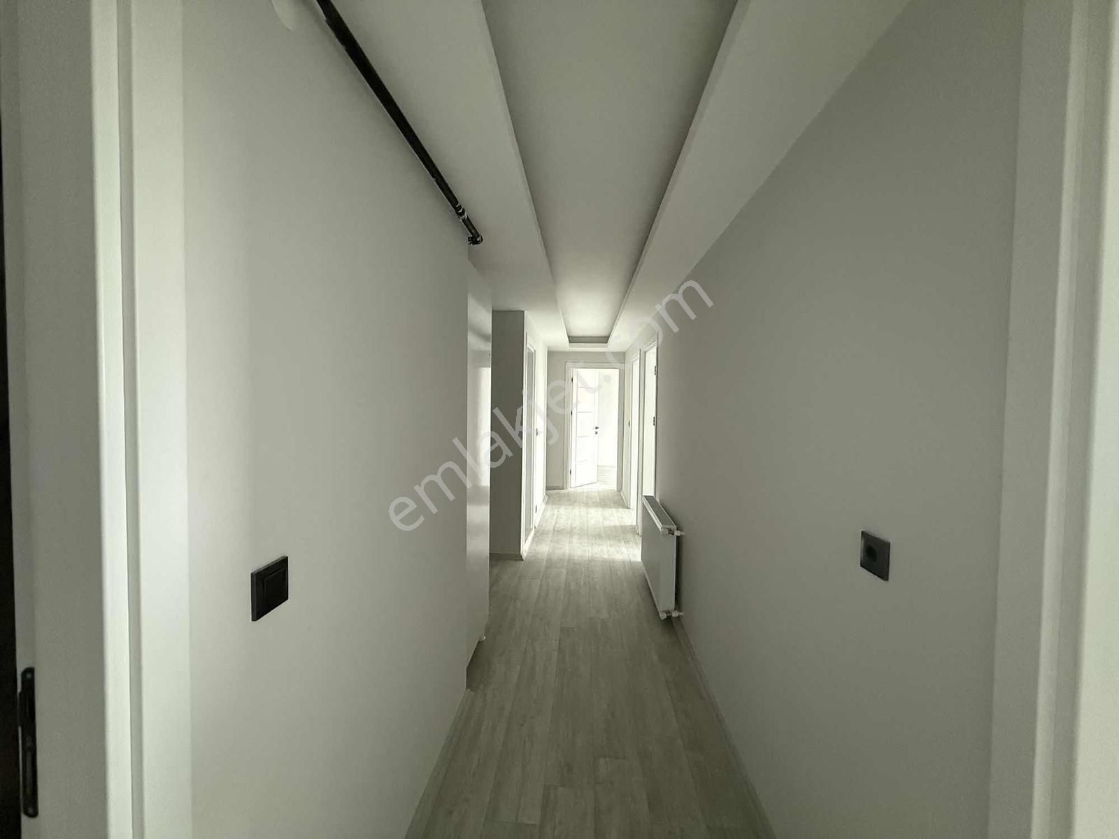 Sinan Emlaktan 3+1 130 M2 Site İçi Ara Kat Daire - Görsel 2