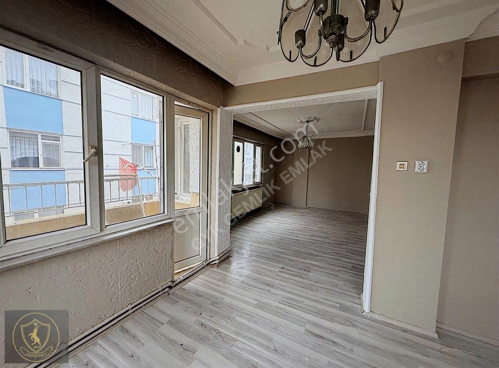 Gemlik Emlaktan Satılık Merkezde Deniz Manzaralı 2+1 Daire - Görsel 16