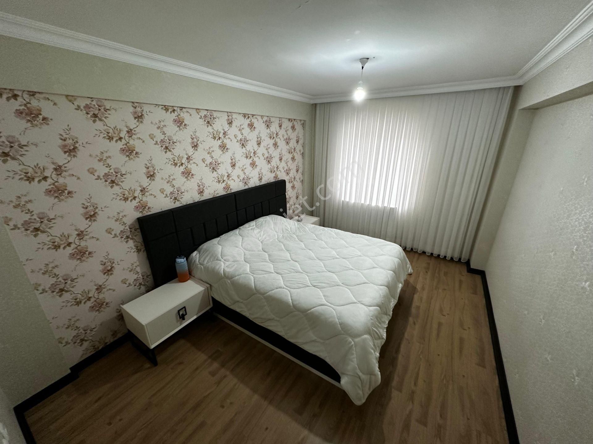 Şehitler Caddesi Üzeri Satılık 4+1 Full Yapılı Dubleks - Görsel 4